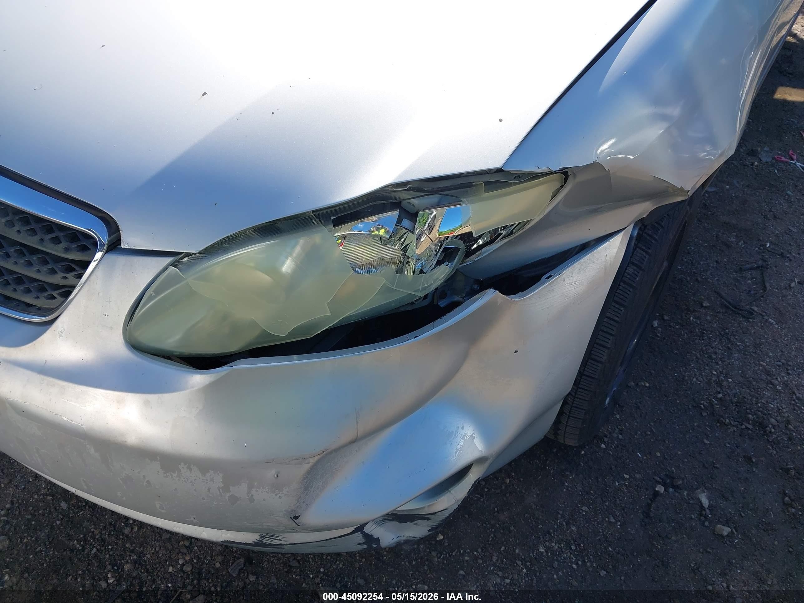 2005 Toyota Corolla Ce Silver vin: 2T1BR32E75C332118
