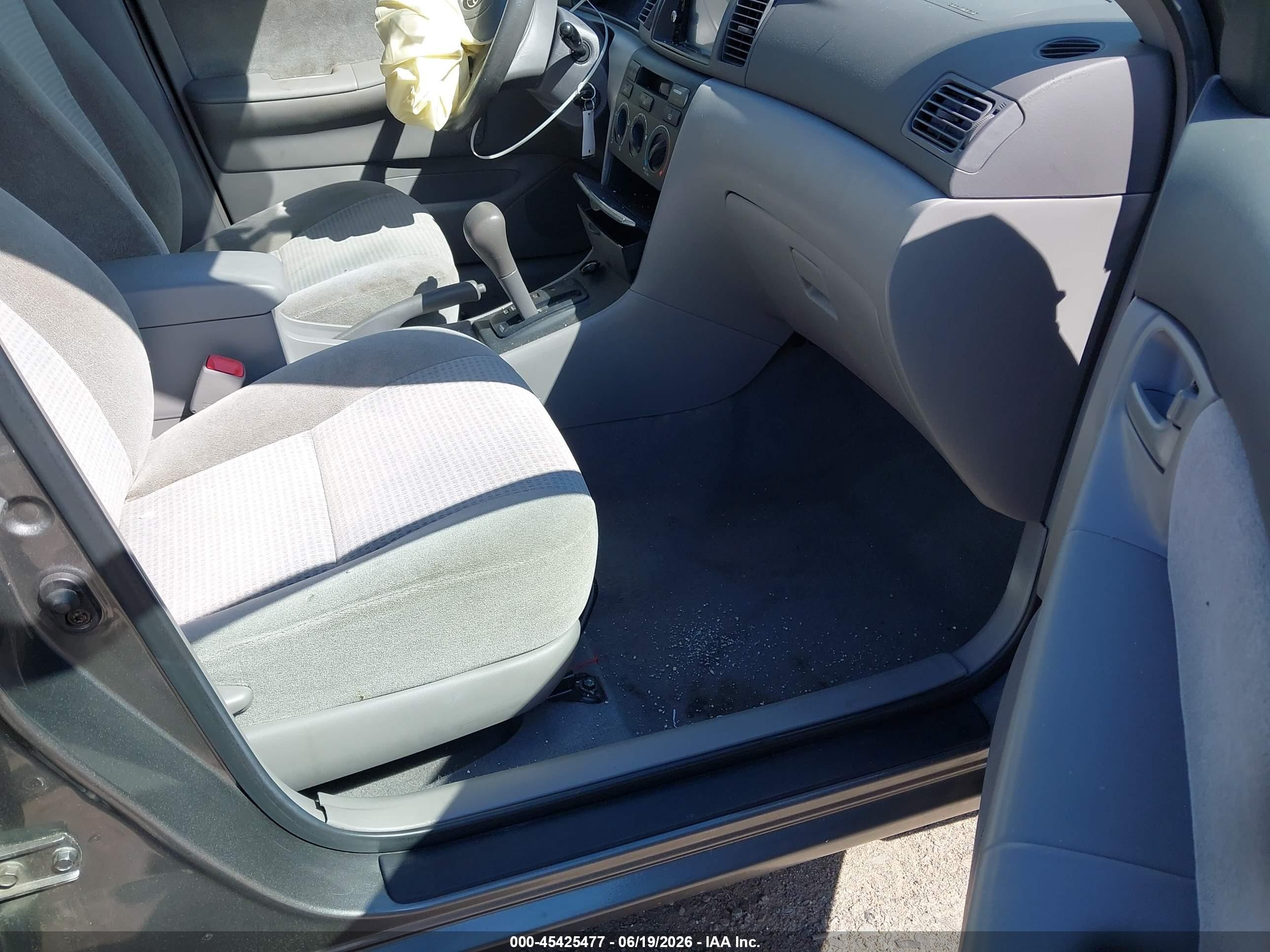 2005 Toyota Corolla Ce Gray vin: 2T1BR32E75C472444