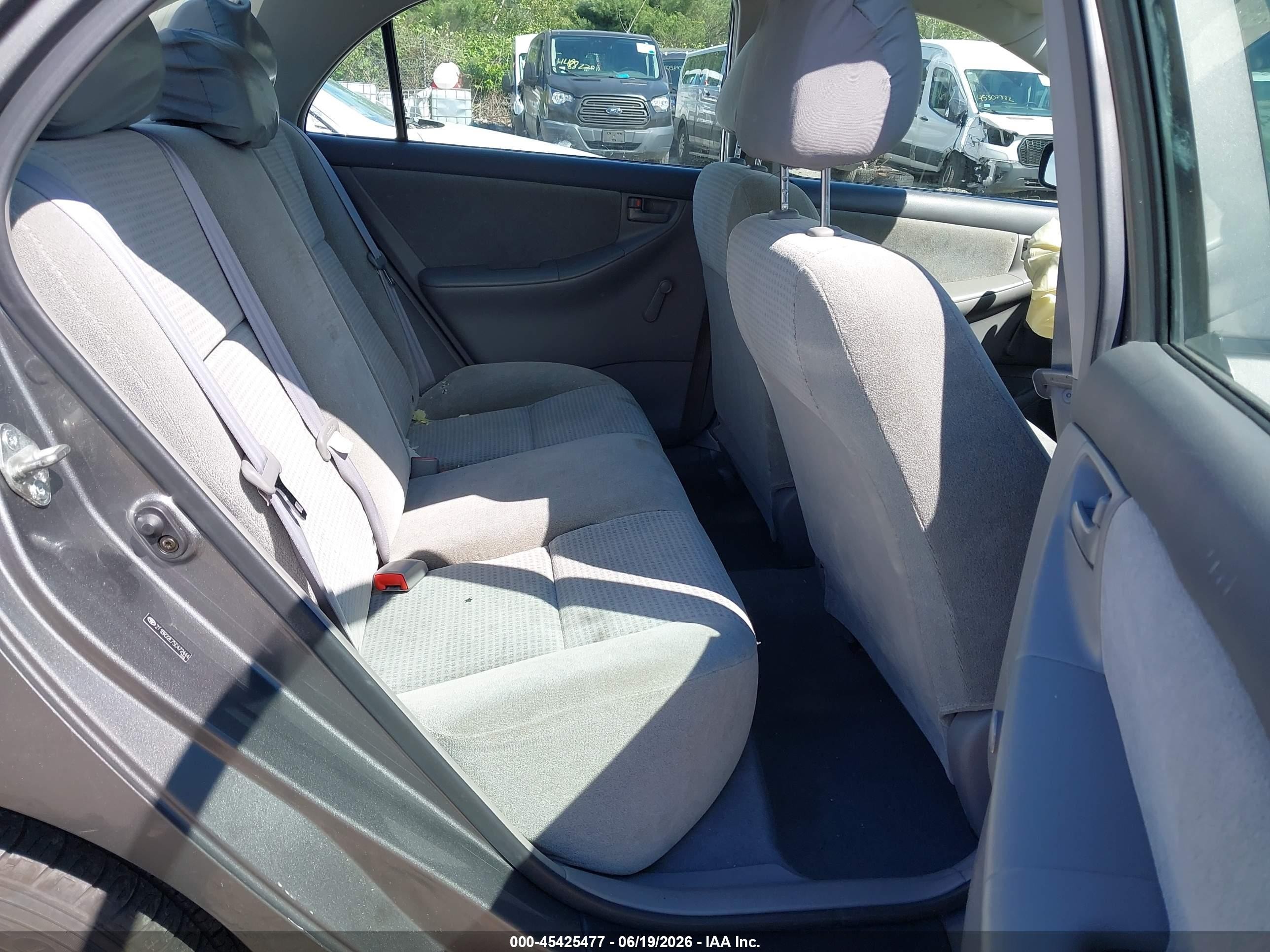 2005 Toyota Corolla Ce Gray vin: 2T1BR32E75C472444
