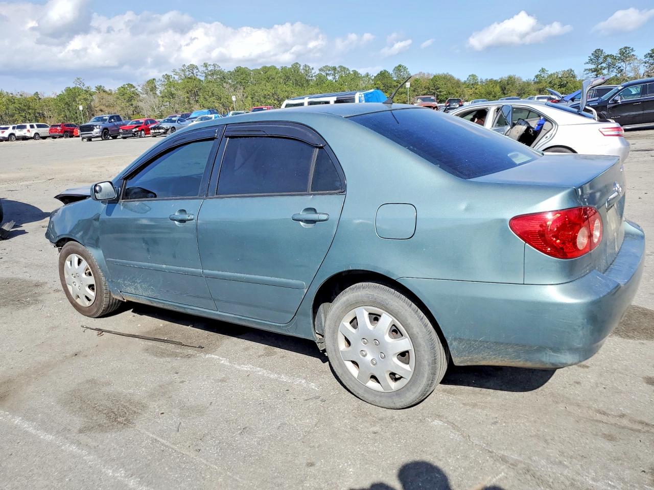 2005 Toyota Corolla Le Green vin: 2T1BR32E75C500047