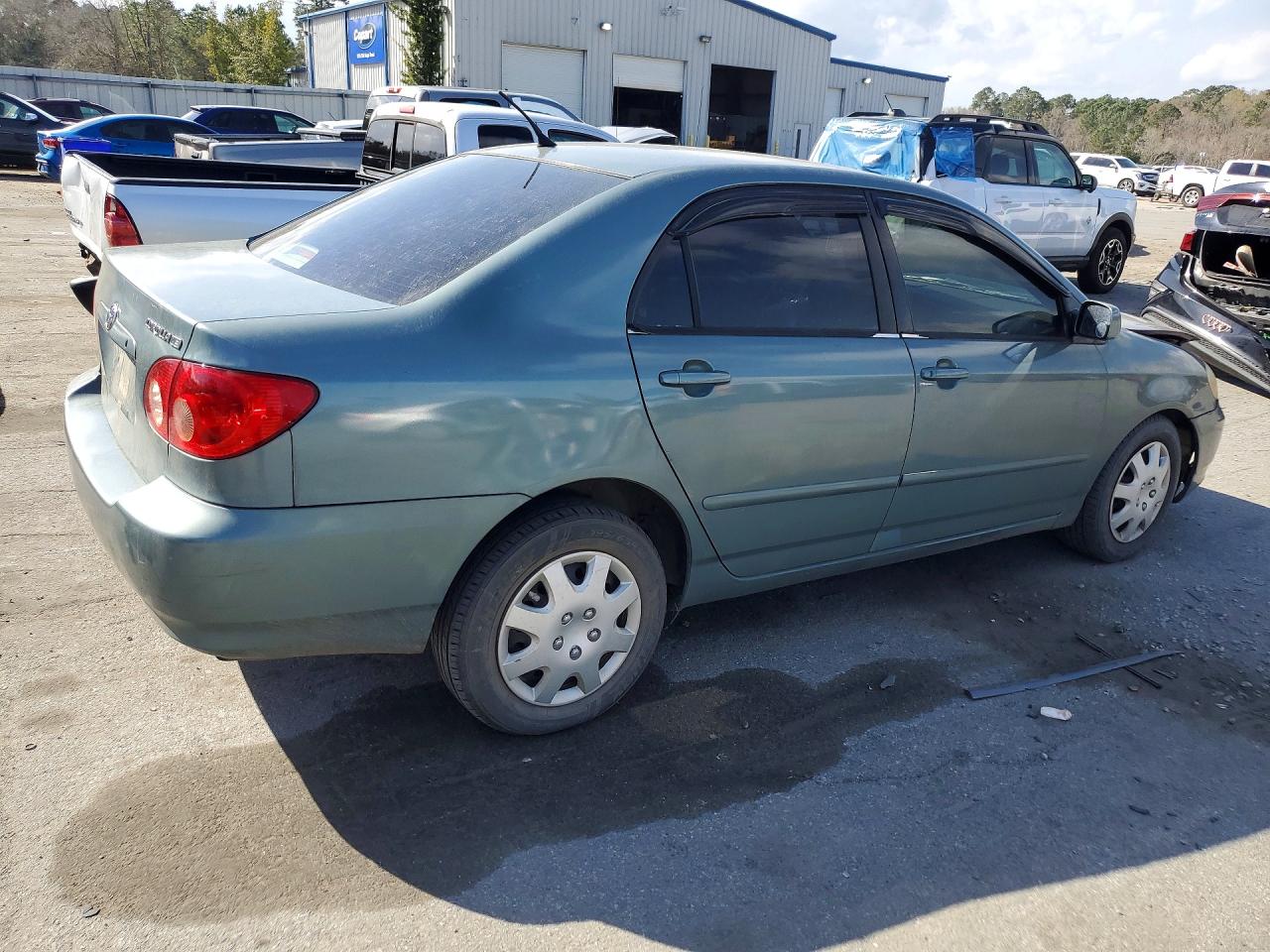 2005 Toyota Corolla Le Green vin: 2T1BR32E75C500047