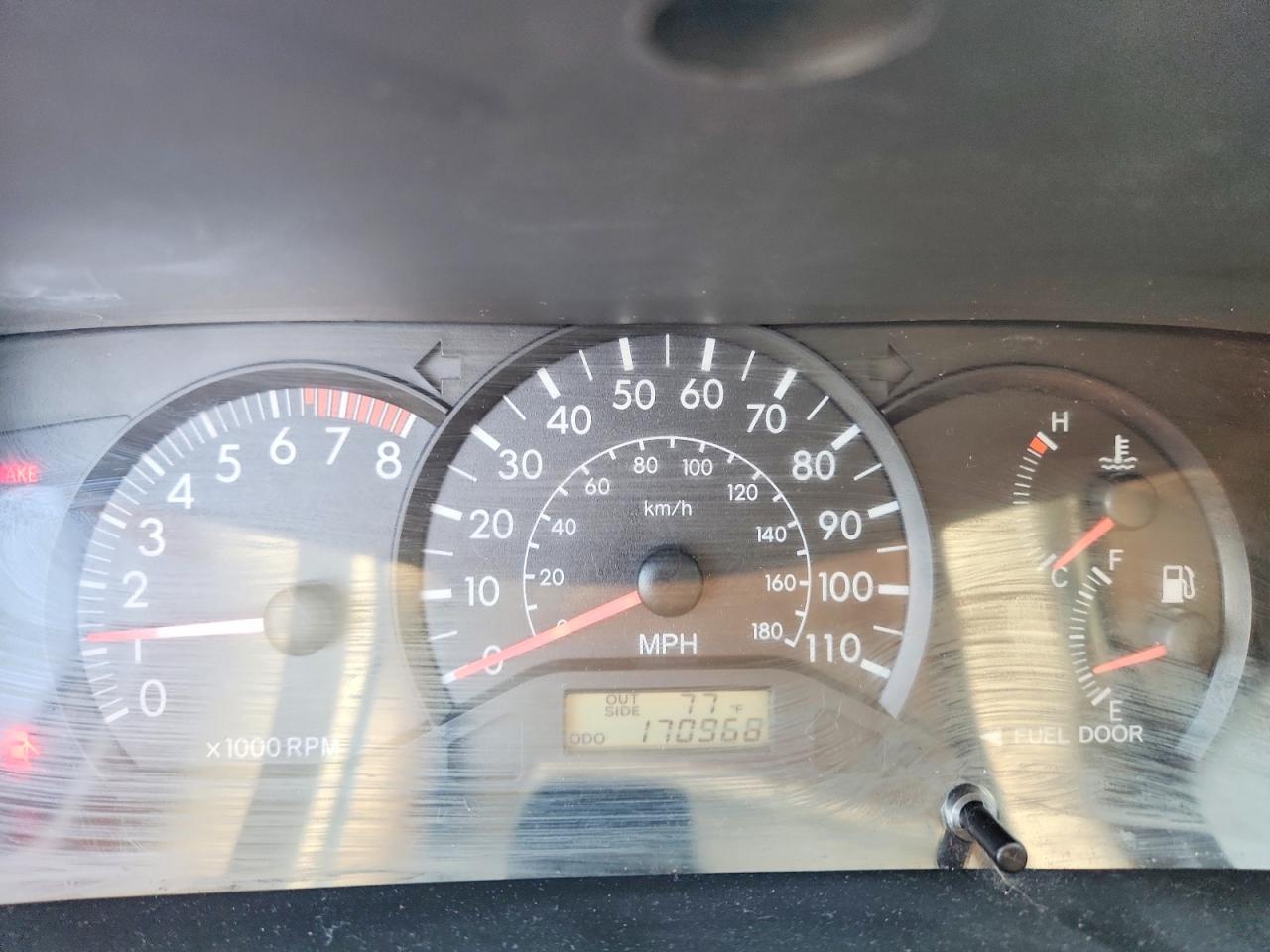 2005 Toyota Corolla Ce Silver vin: 2T1BR32E75C873993