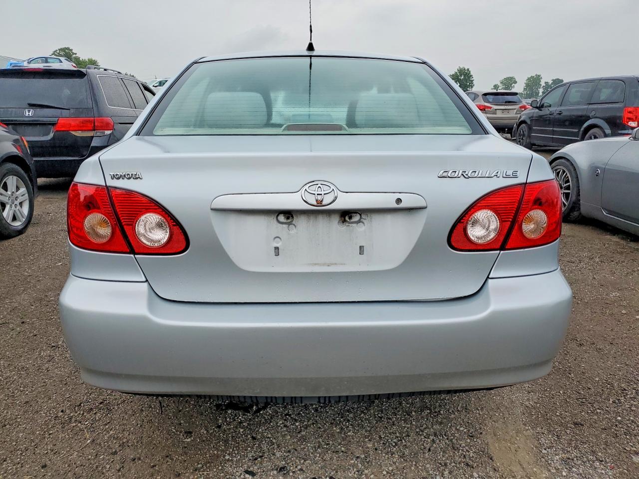 2005 Toyota Corolla Ce Silver vin: 2T1BR32E75C898666