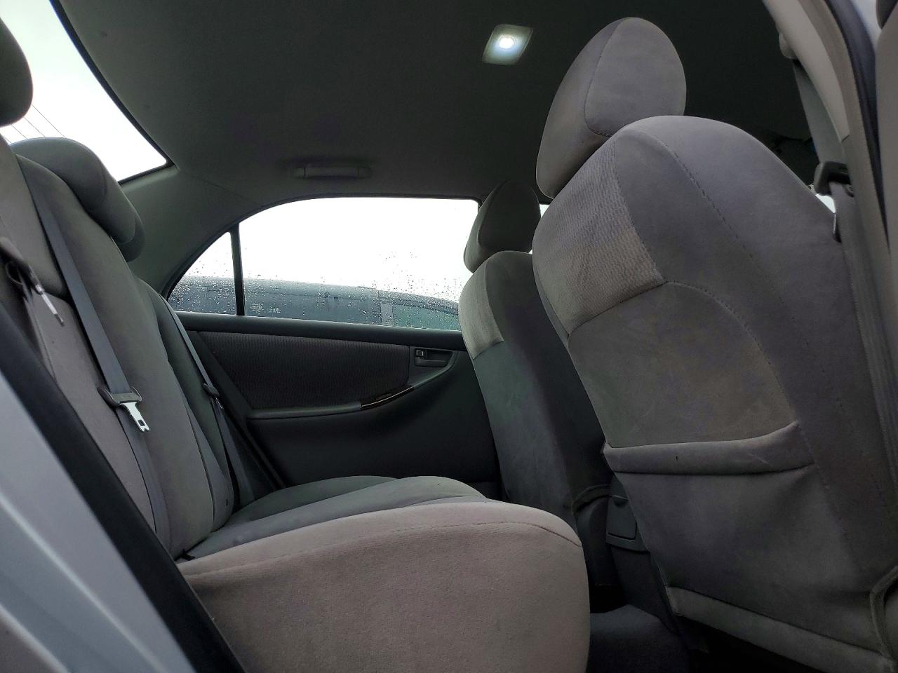 2005 Toyota Corolla Ce Silver vin: 2T1BR32E75C898666