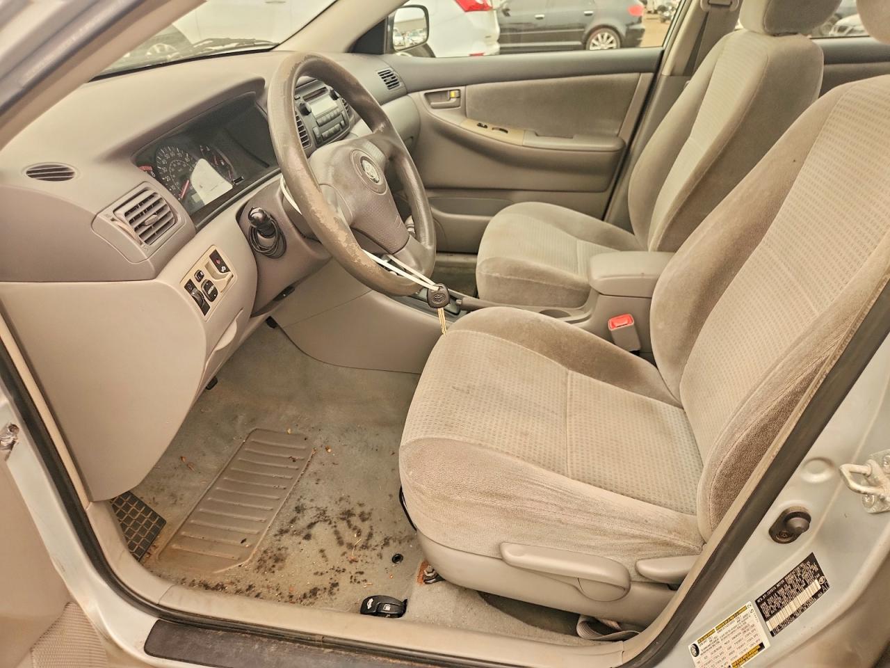 2006 Toyota Corolla Ce Silver vin: 2T1BR32E76C592116