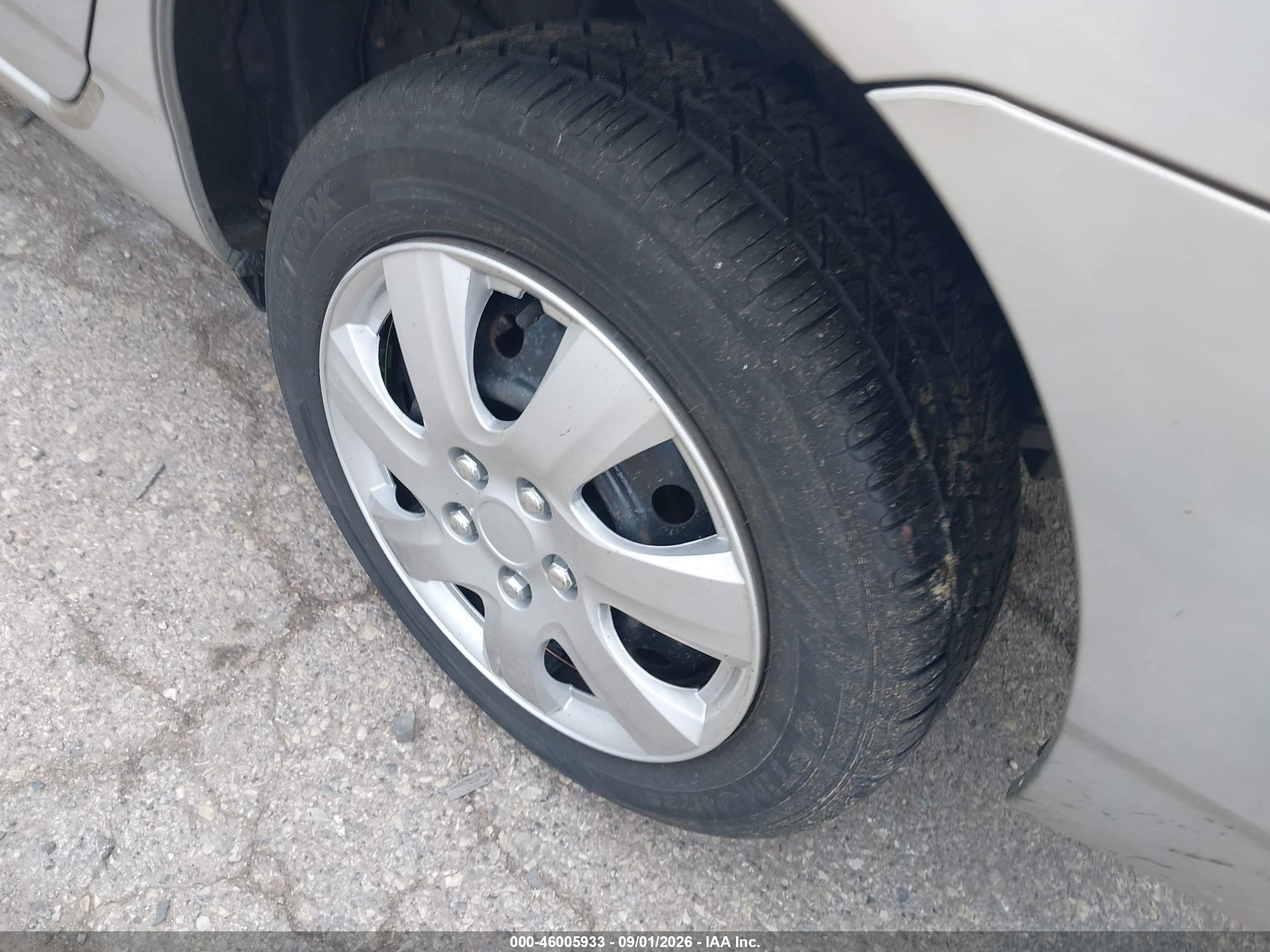 2006 Toyota Corolla Ce Silver vin: 2T1BR32E76C620545