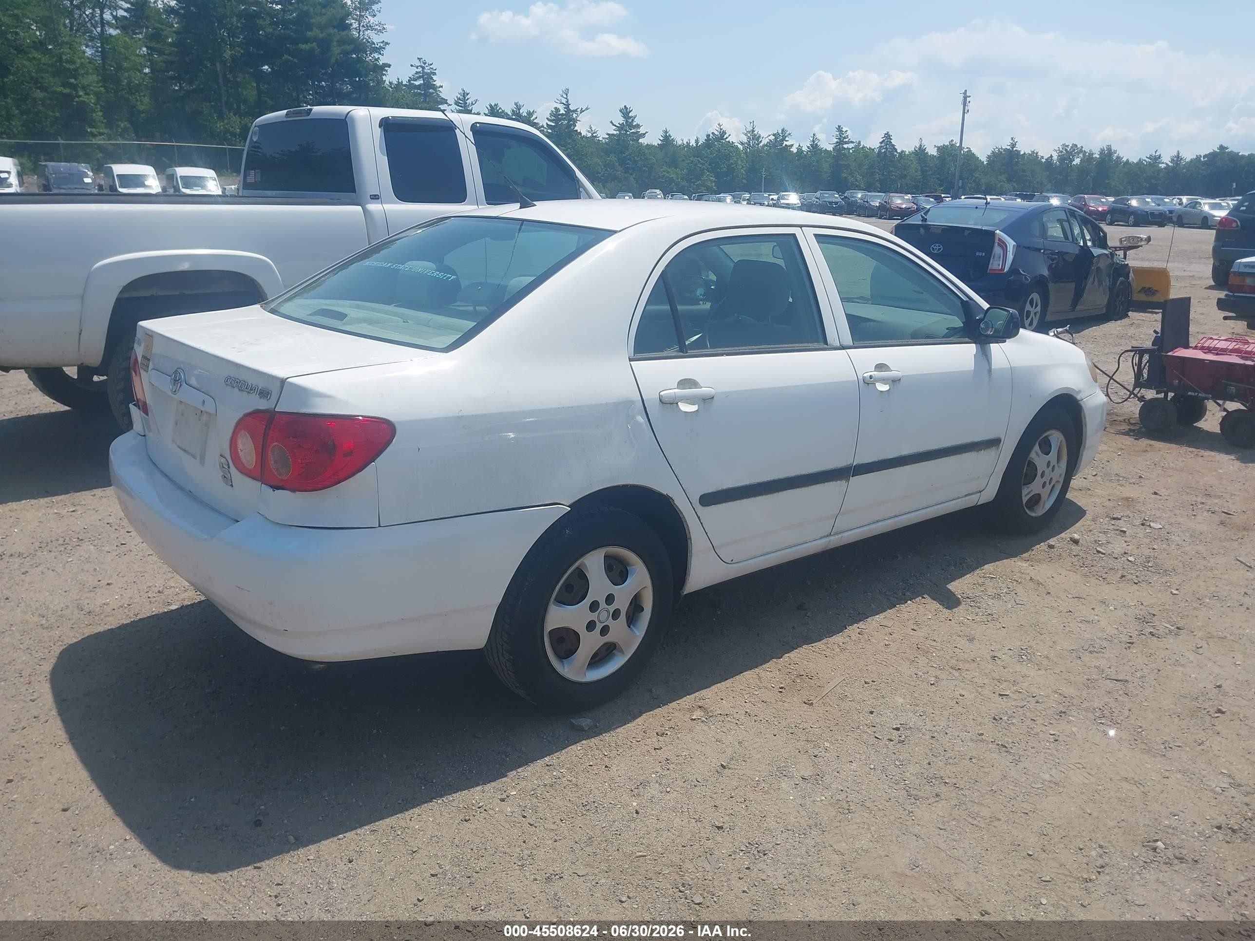 2007 Toyota Corolla Ce White vin: 2T1BR32E77C769992