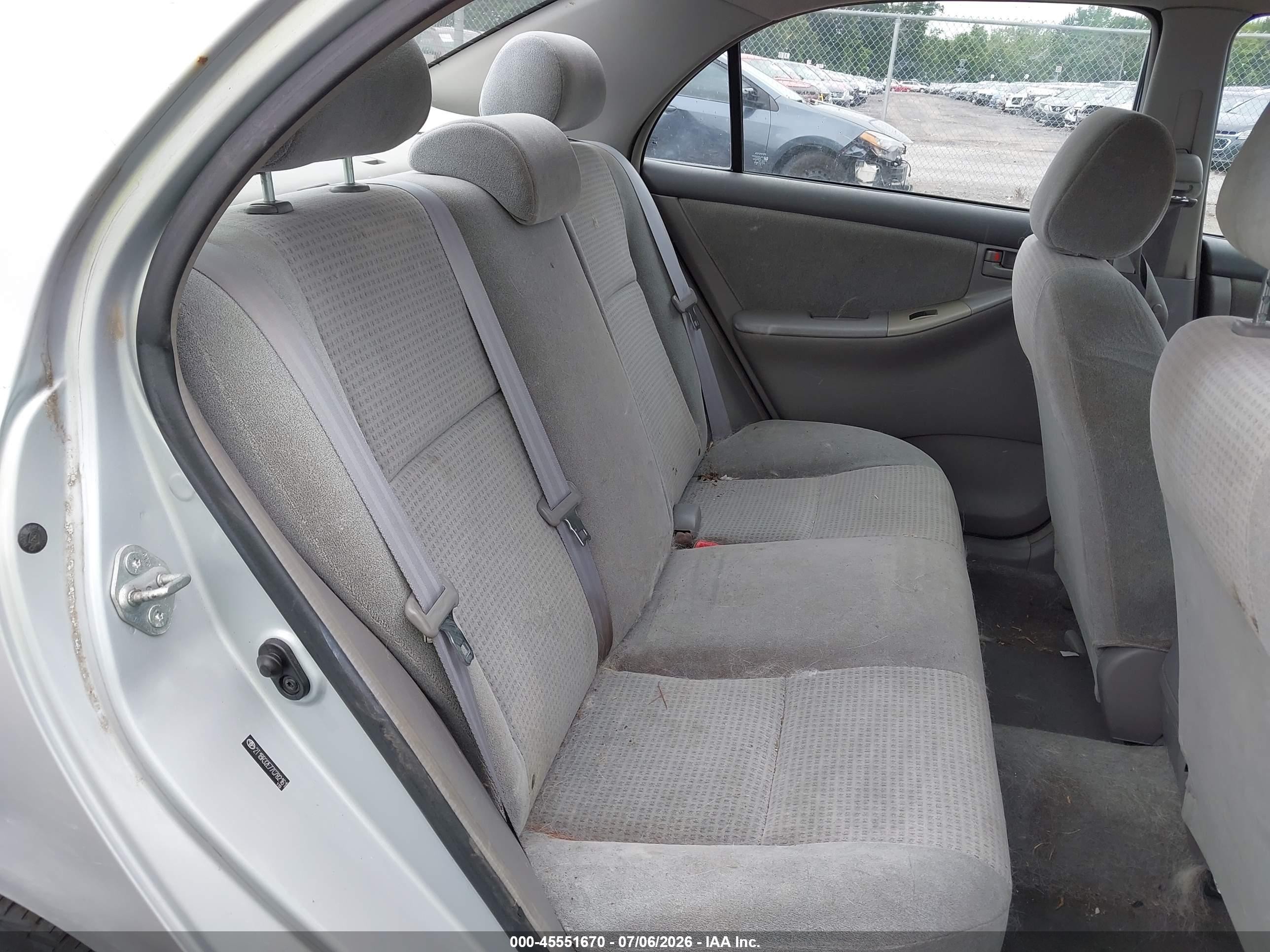2007 Toyota Corolla Ce Silver vin: 2T1BR32E77C782161
