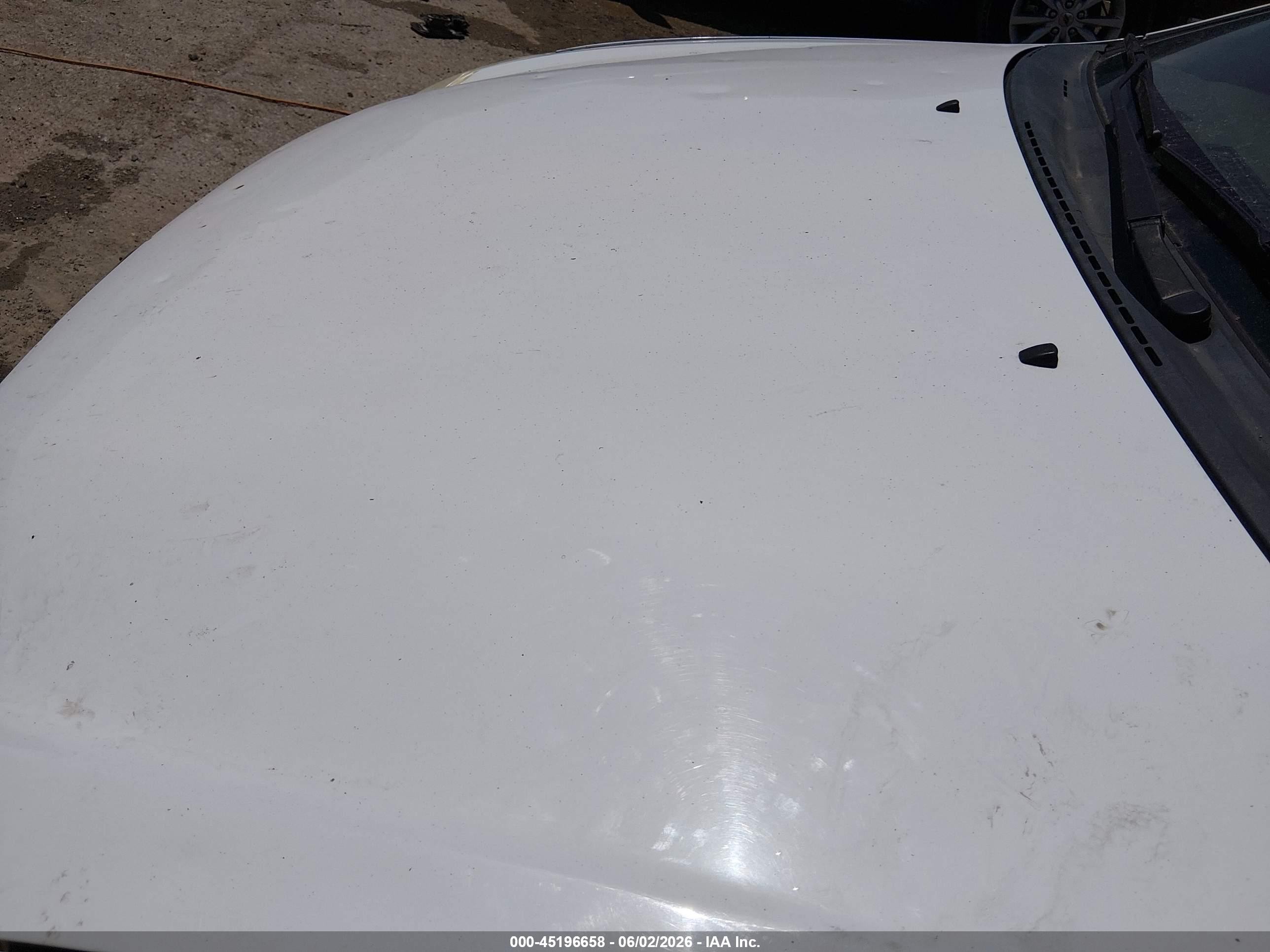 2007 Toyota Corolla Le White vin: 2T1BR32E77C787411