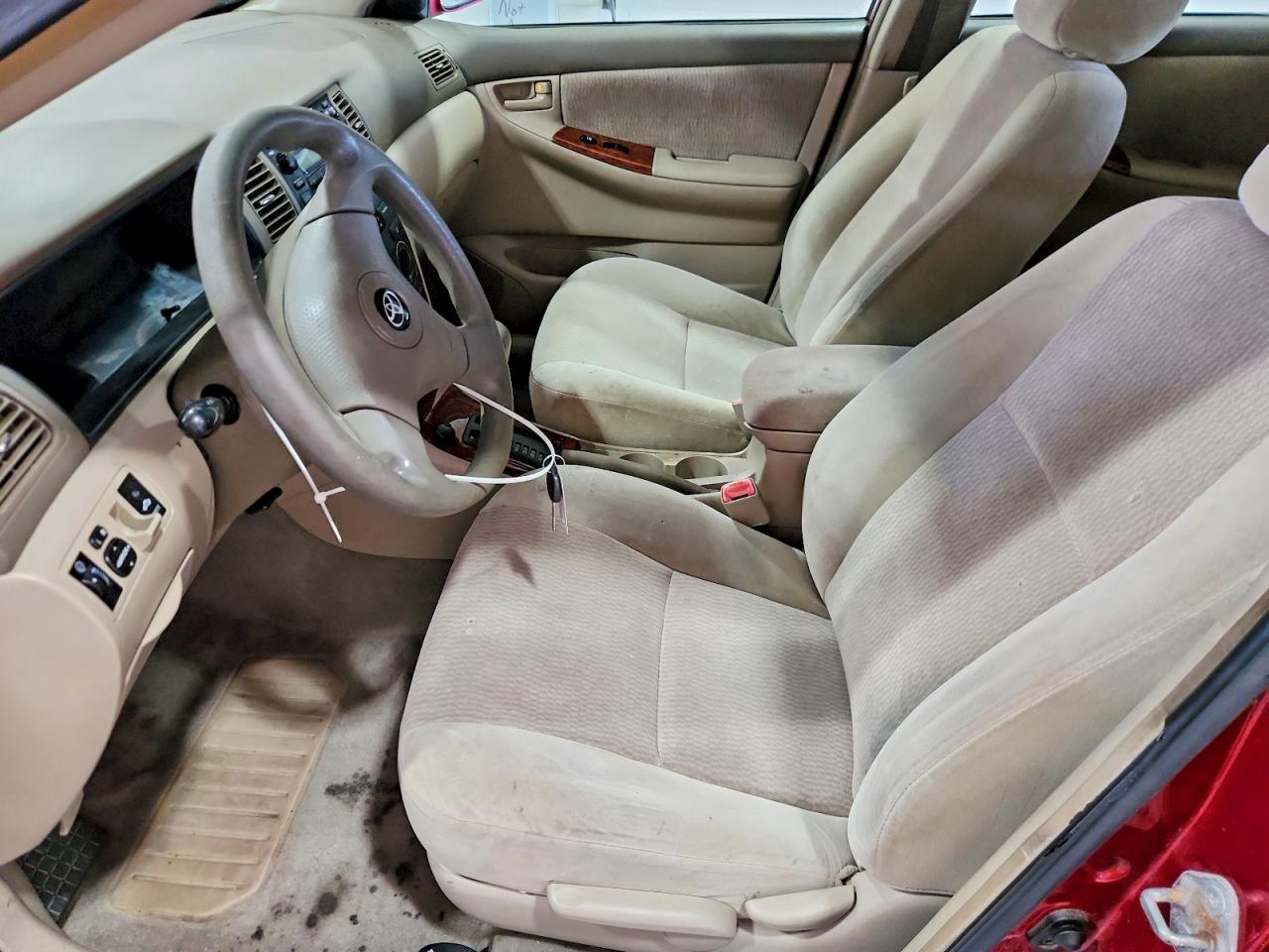 2007 Toyota Corolla Le Red vin: 2T1BR32E77C789398
