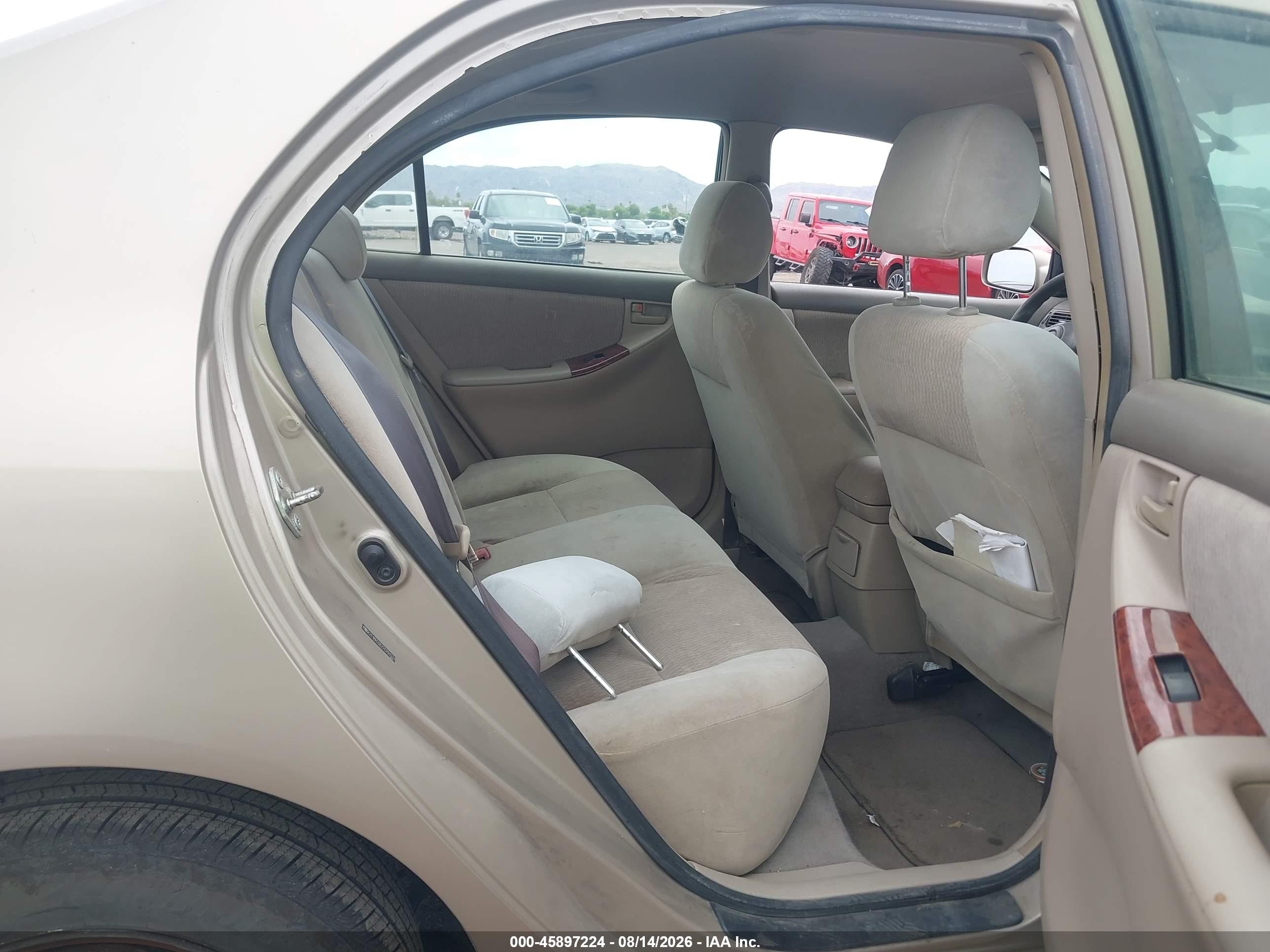 2007 Toyota Corolla Le Gold vin: 2T1BR32E77C791331