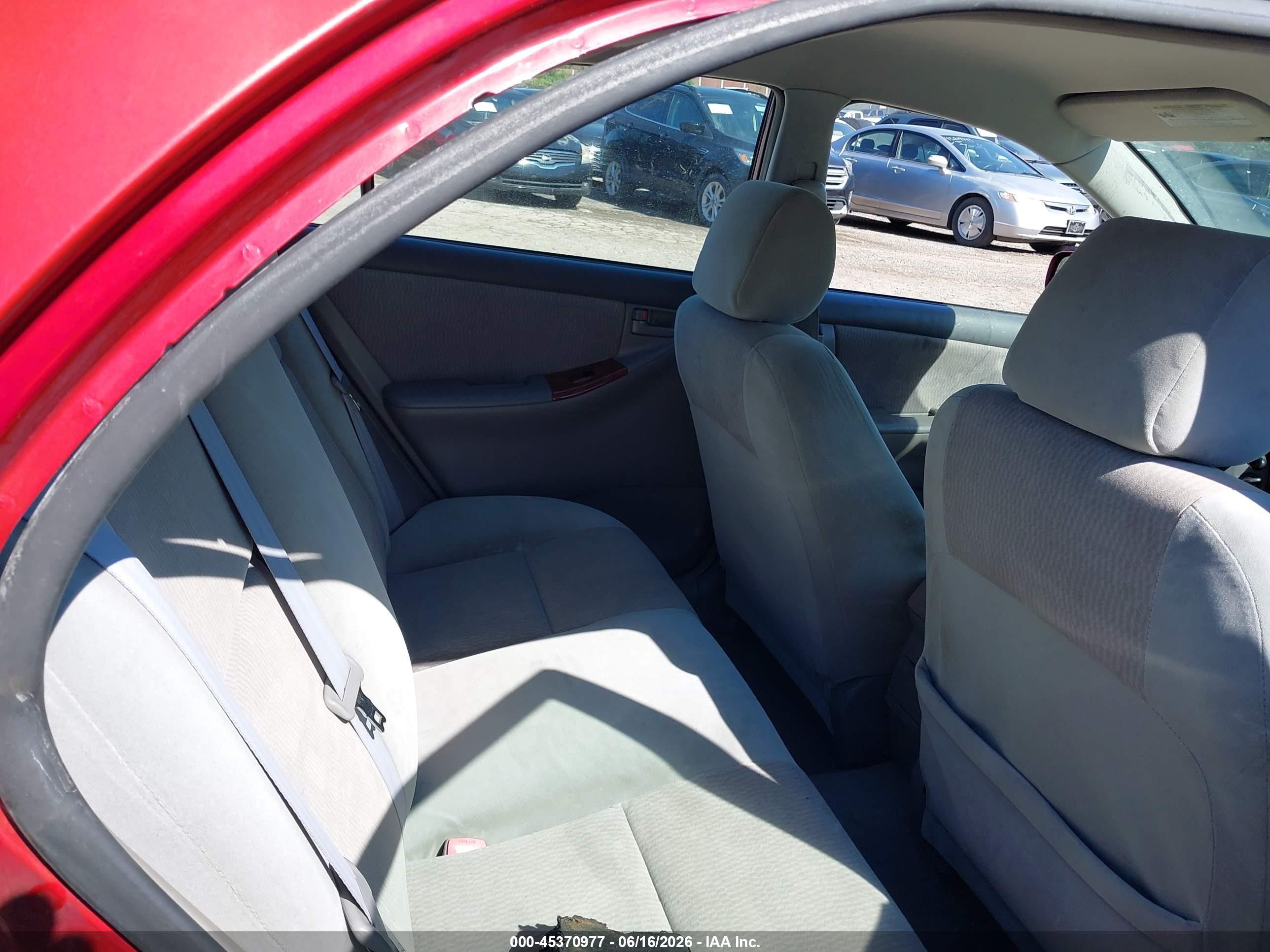2007 Toyota Corolla Le Red vin: 2T1BR32E77C852239