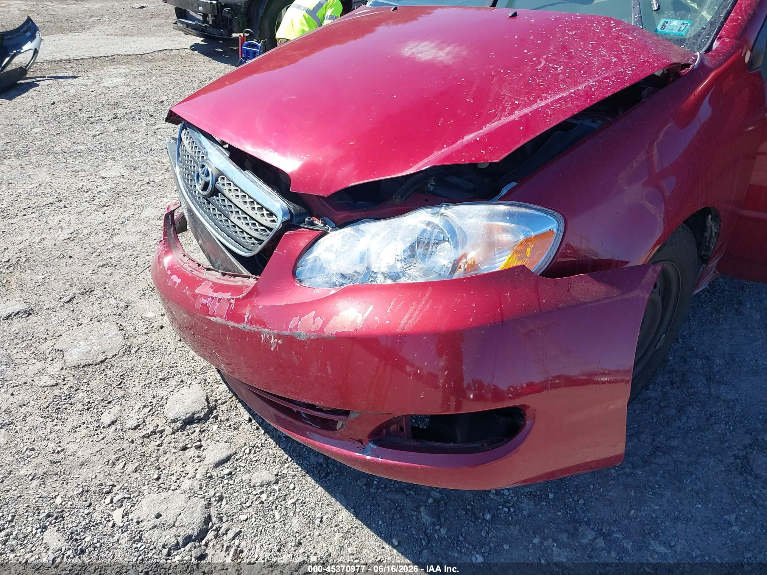 2007 Toyota Corolla Le Red vin: 2T1BR32E77C852239