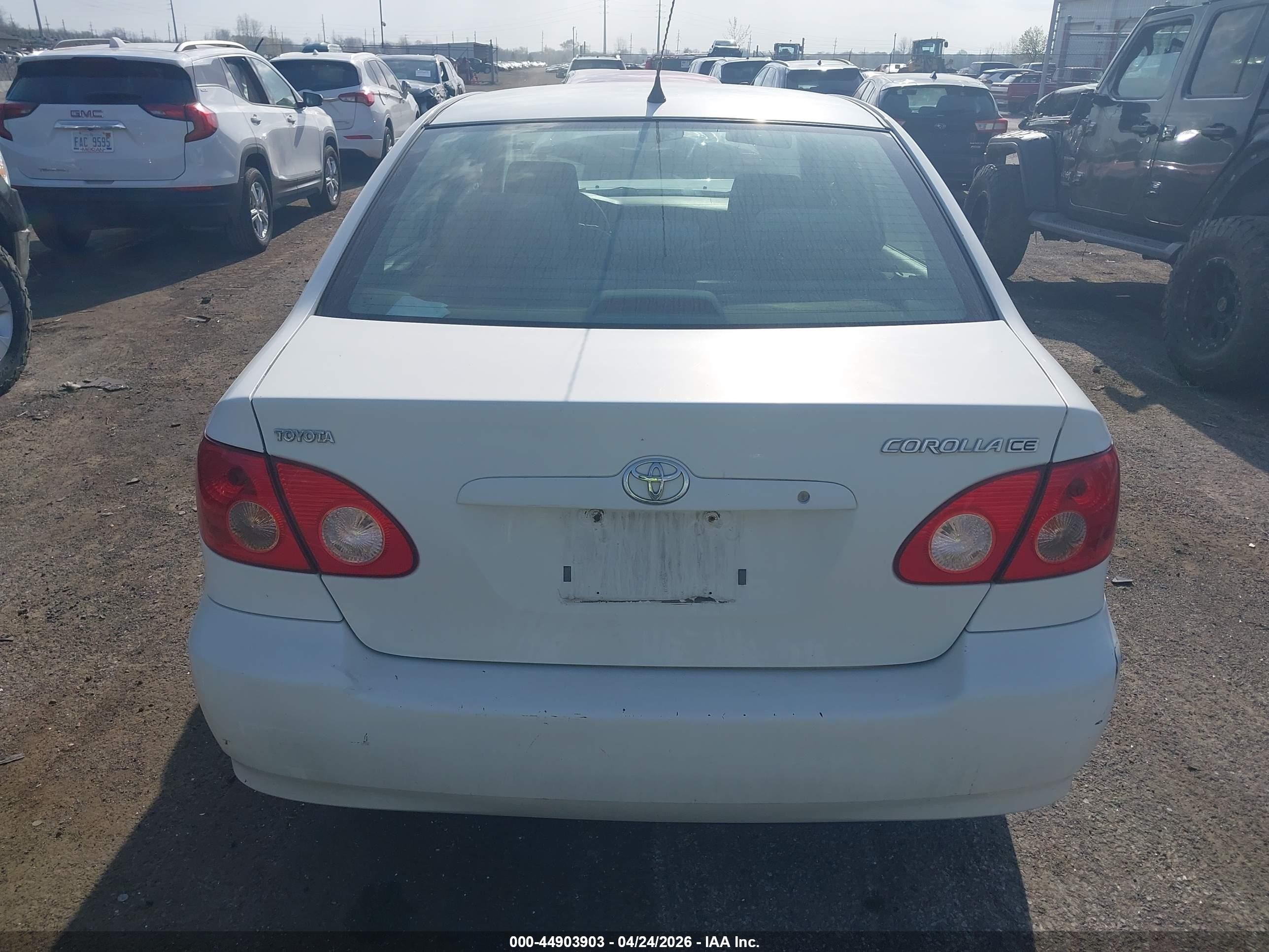 2008 Toyota Corolla Ce White vin: 2T1BR32E78C869575
