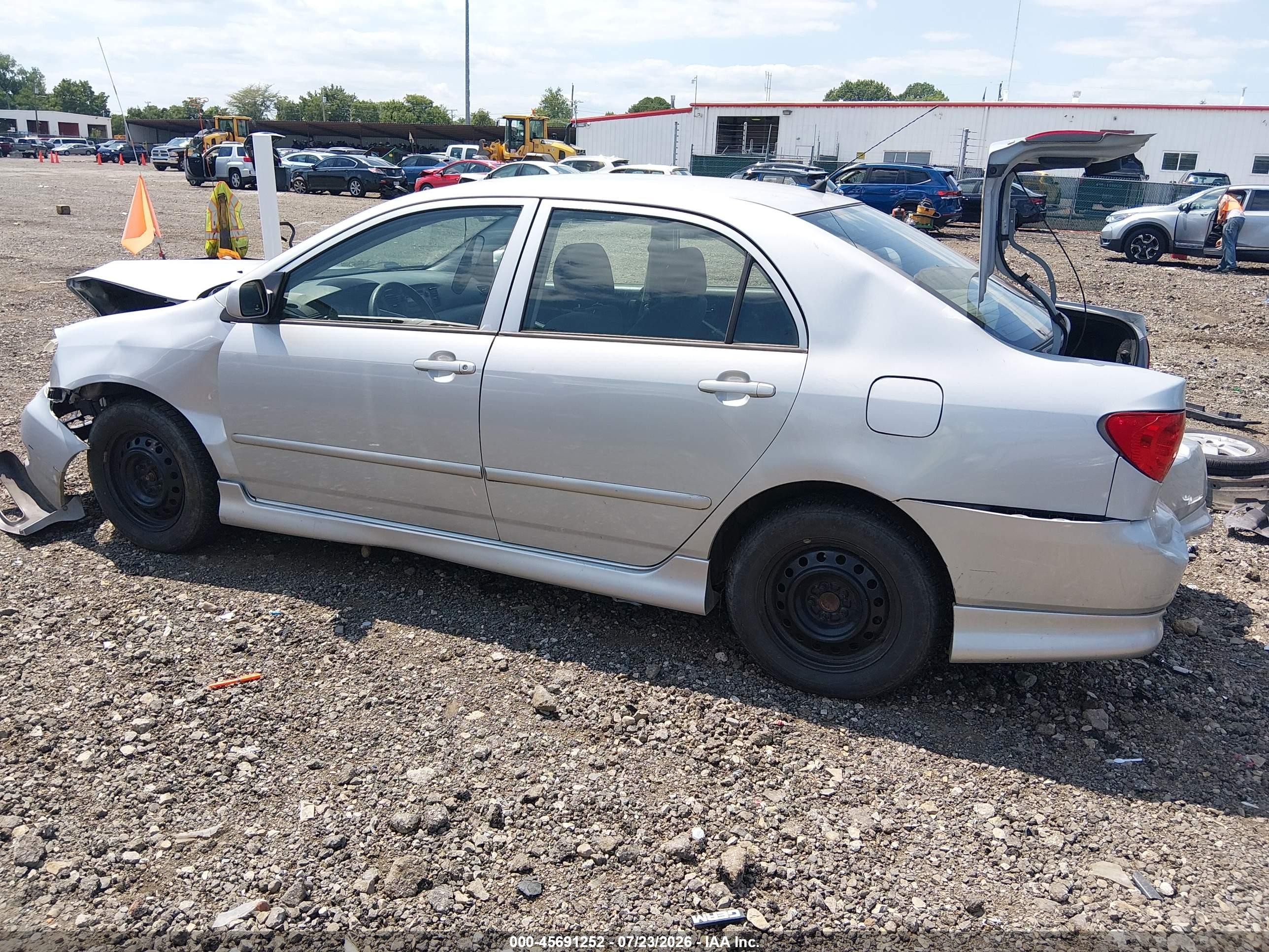 2008 Toyota Corolla S Silver vin: 2T1BR32E78C904504
