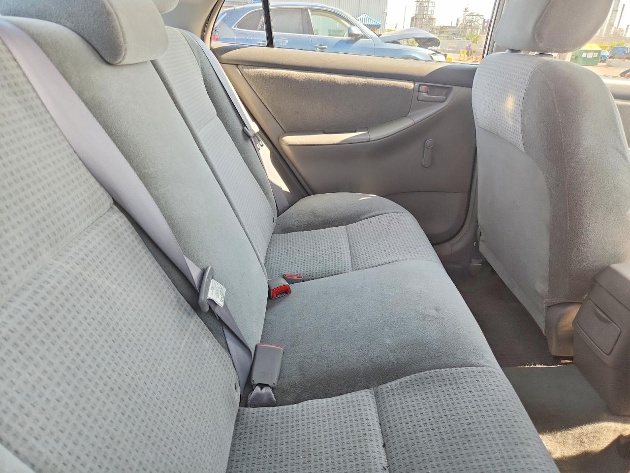 2008 Toyota Corolla Ce White vin: 2T1BR32E78C917060
