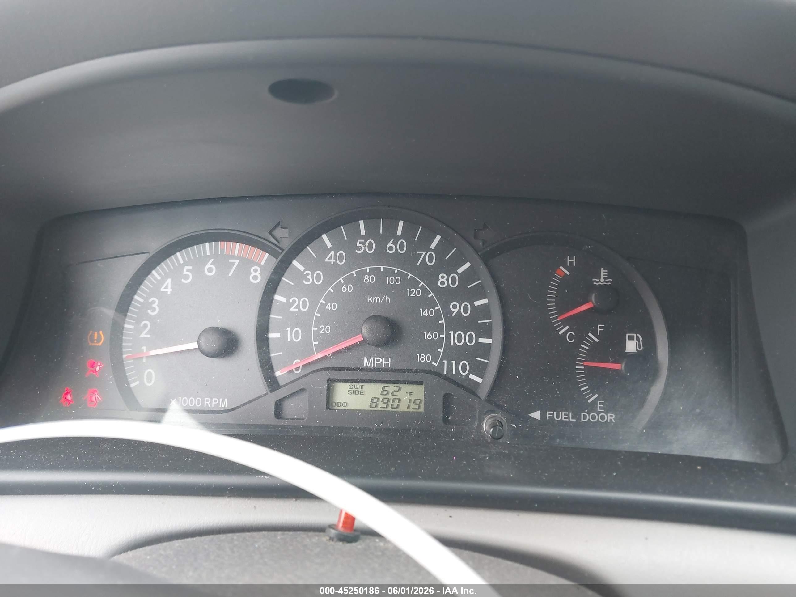 2008 Toyota Corolla Ce Silver vin: 2T1BR32E78C918242