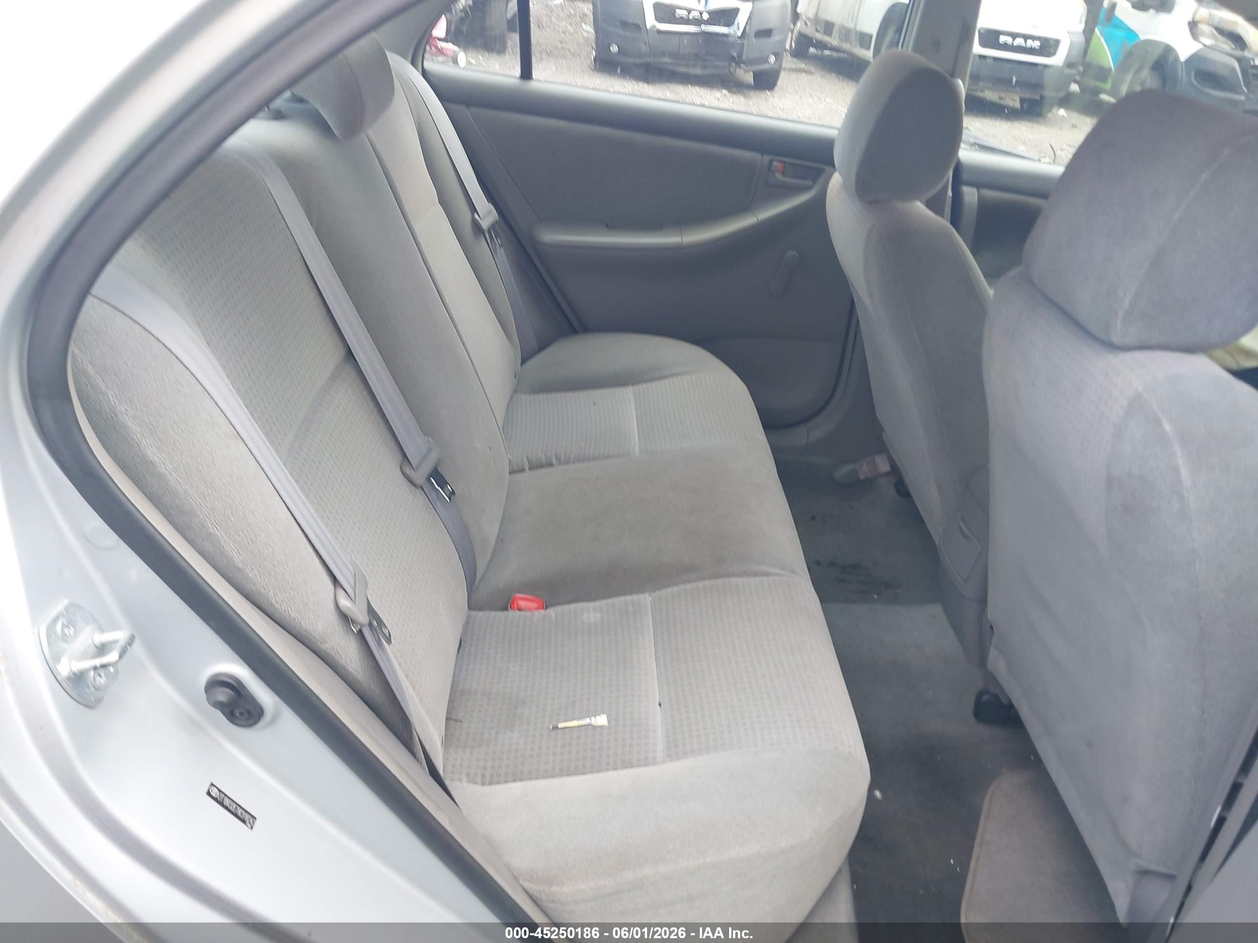 2008 Toyota Corolla Ce Silver vin: 2T1BR32E78C918242