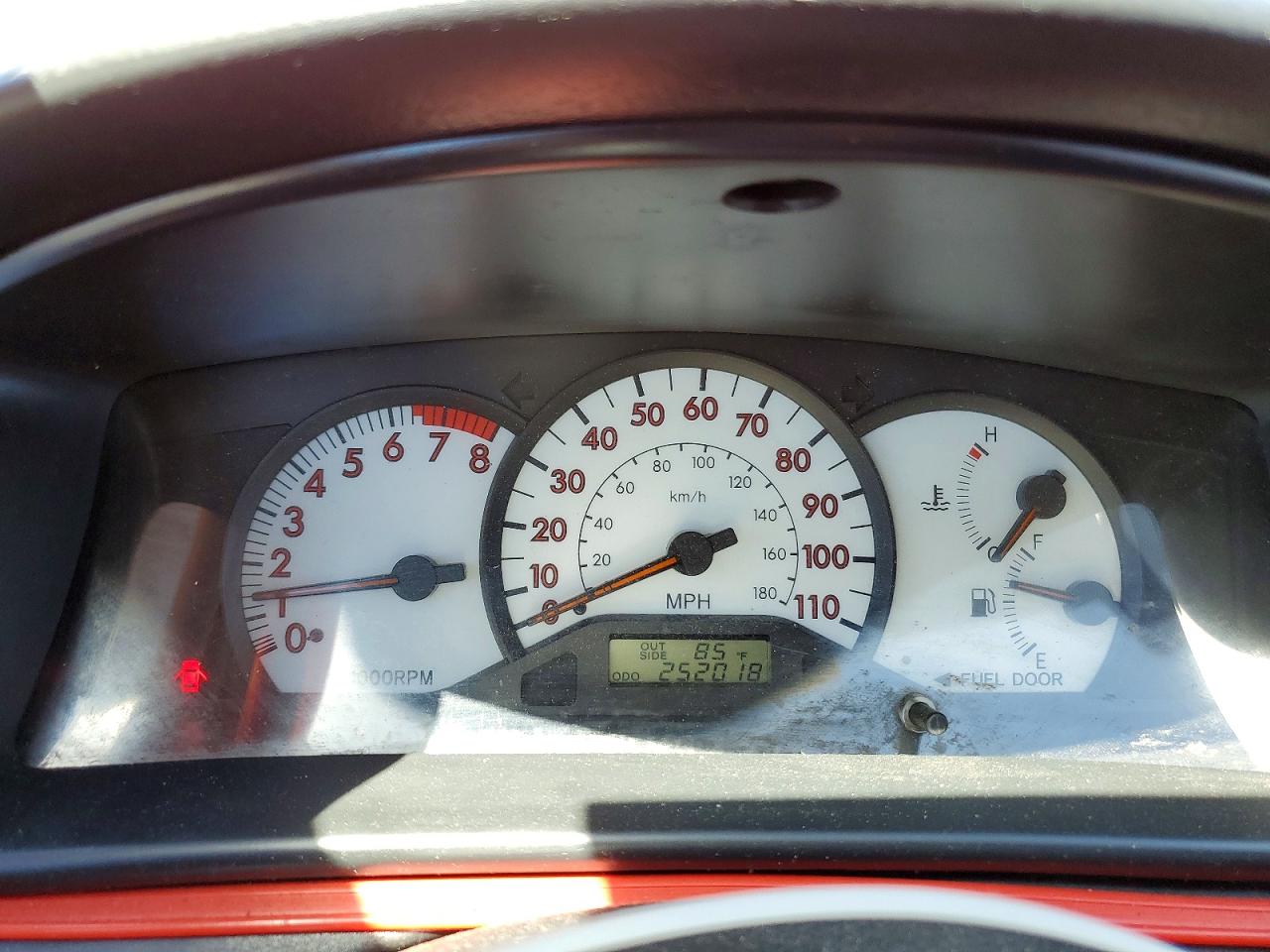 2004 Toyota Corolla S Red vin: 2T1BR32E84C256097