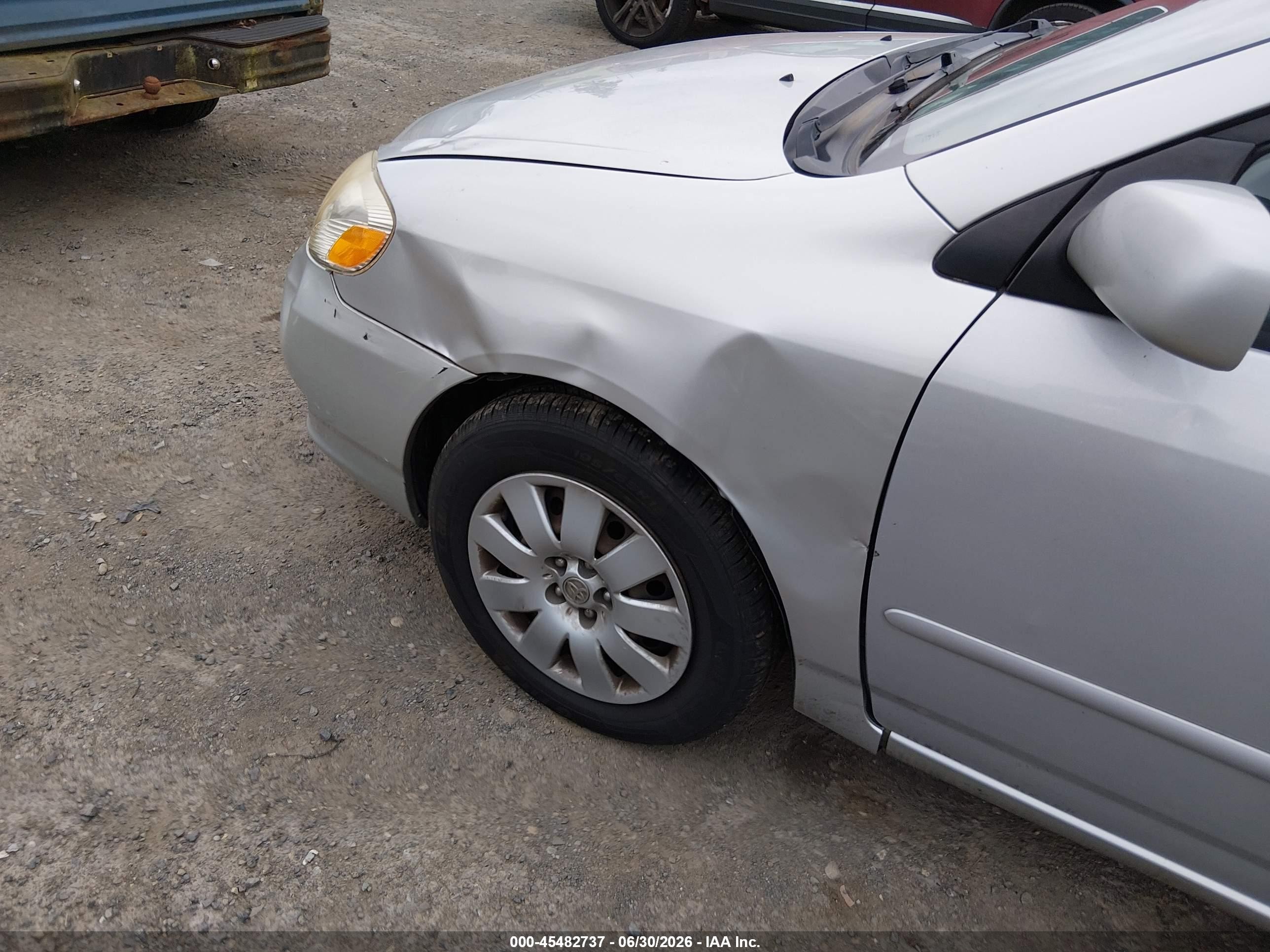 2004 Toyota Corolla Le Silver vin: 2T1BR32E84C268847