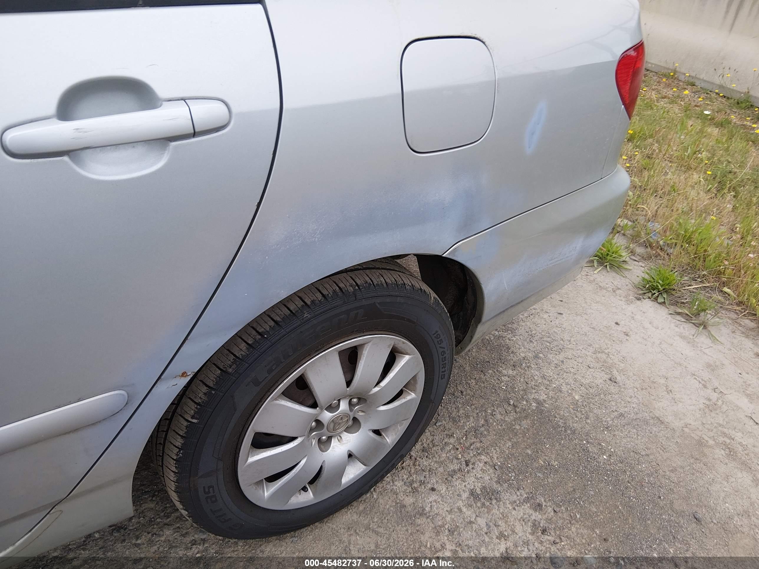 2004 Toyota Corolla Le Silver vin: 2T1BR32E84C268847