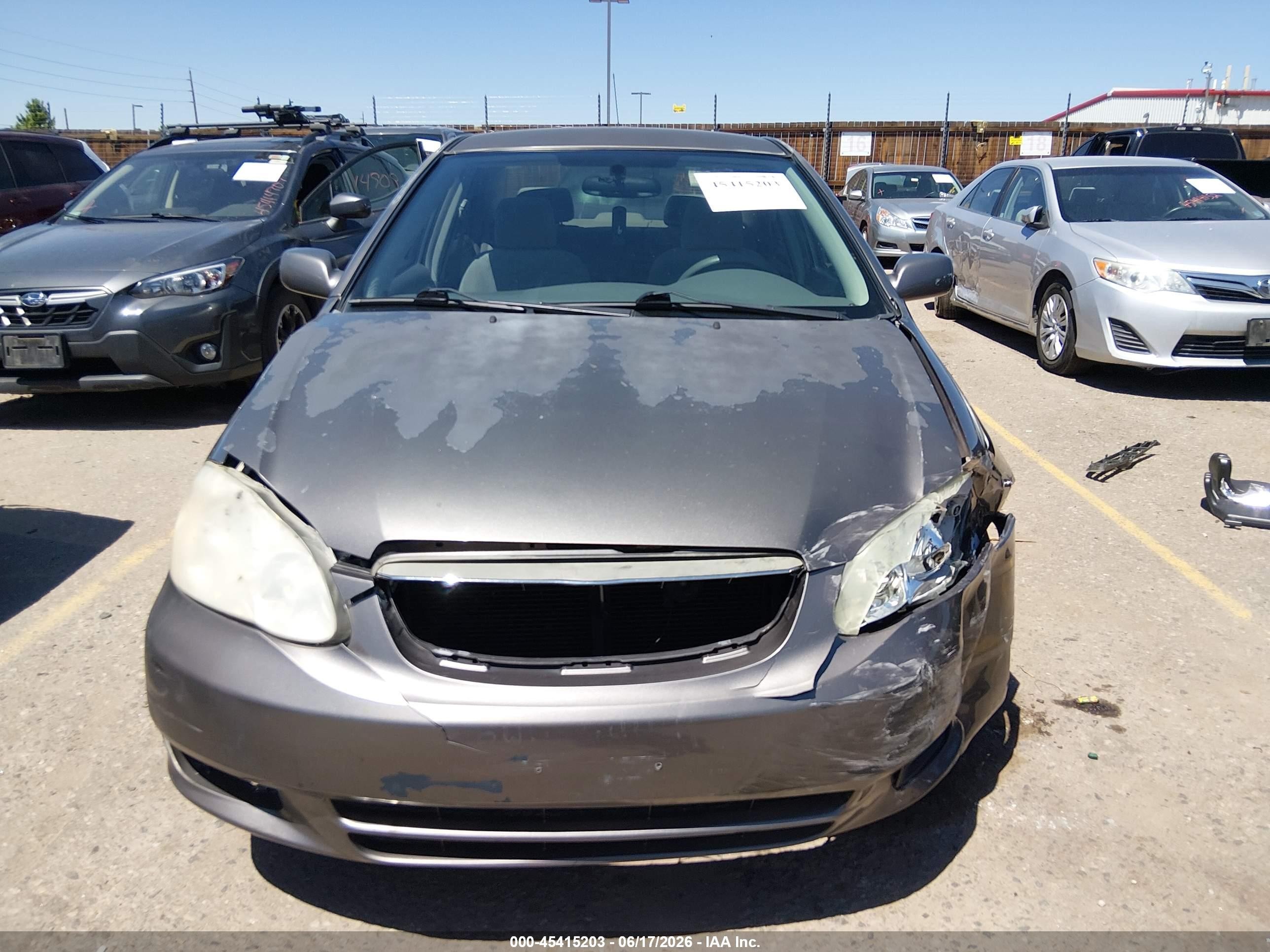 2004 Toyota Corolla Le Gray vin: 2T1BR32E84C281677
