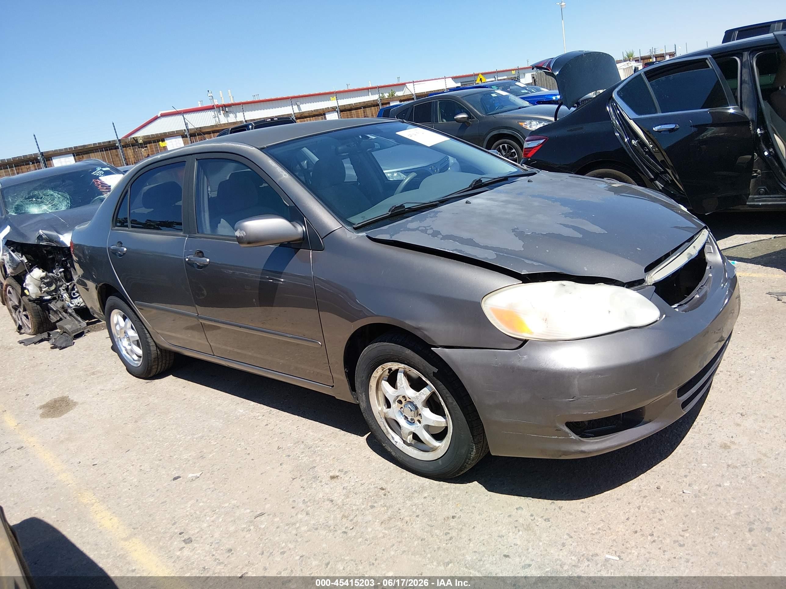 2004 Toyota Corolla Le Gray vin: 2T1BR32E84C281677