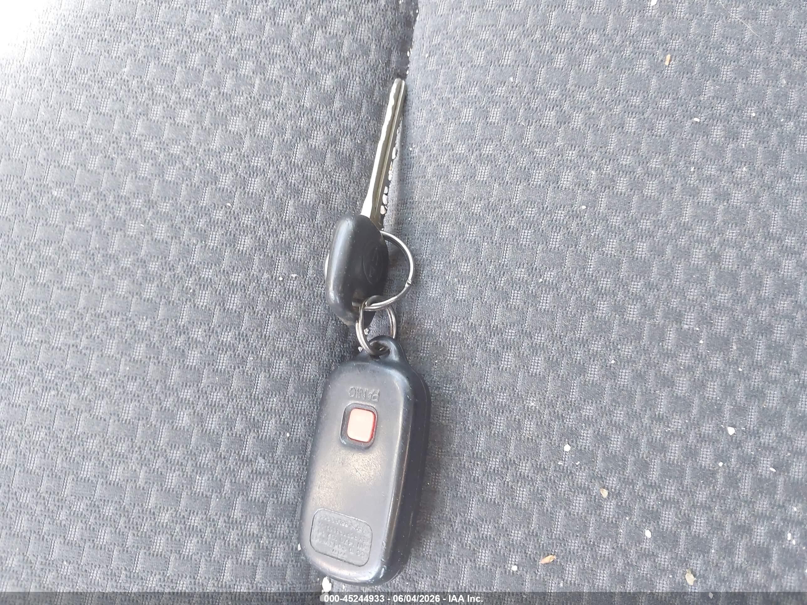 2004 Toyota Corolla S Silver vin: 2T1BR32E84C299869