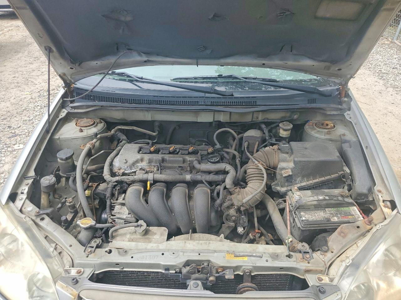 2004 Toyota Corolla Le Silver vin: 2T1BR32E84C317528