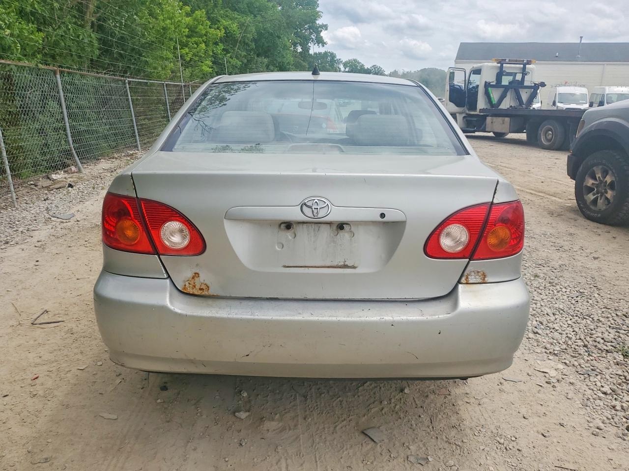 2004 Toyota Corolla Le Silver vin: 2T1BR32E84C317528