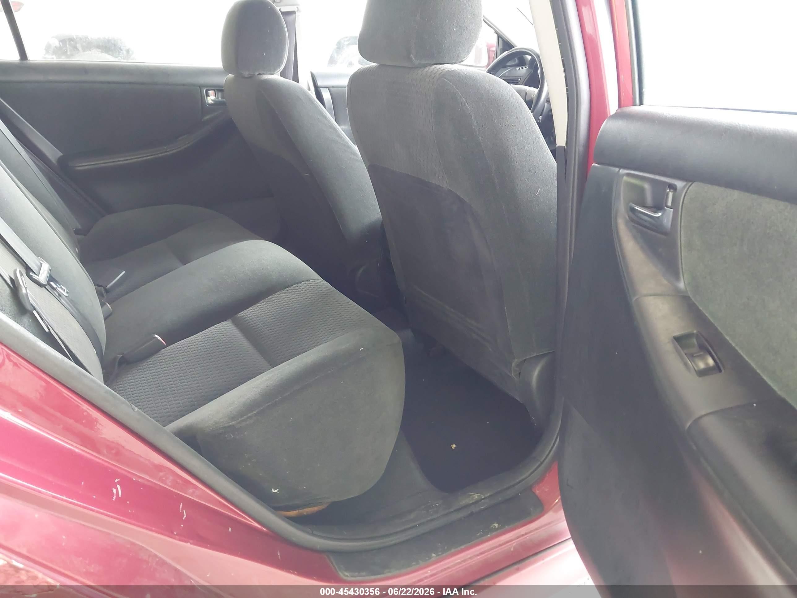 2005 Toyota Corolla S Red vin: 2T1BR32E85C323038