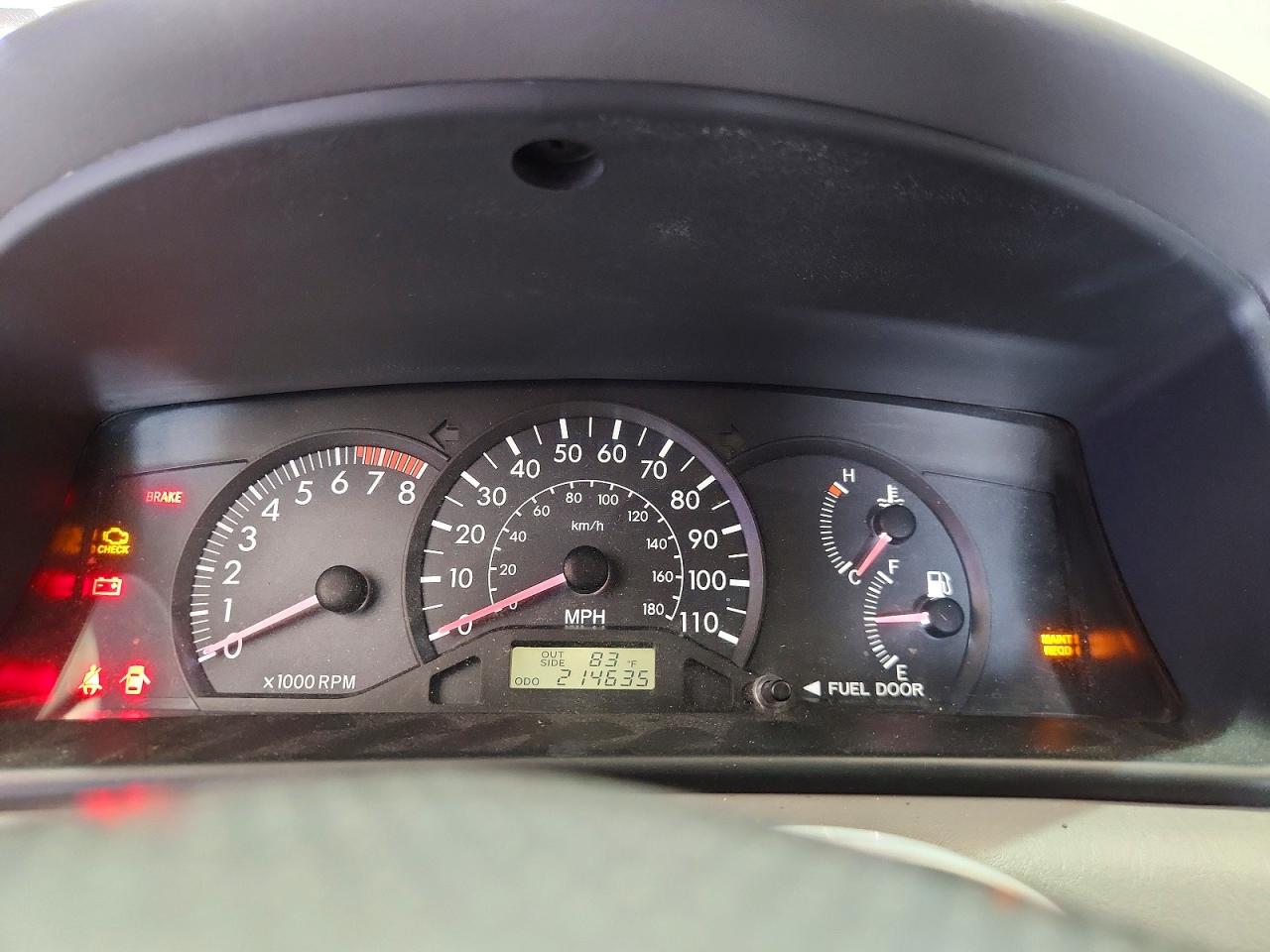 2005 Toyota Corolla Ce Silver vin: 2T1BR32E85C341135