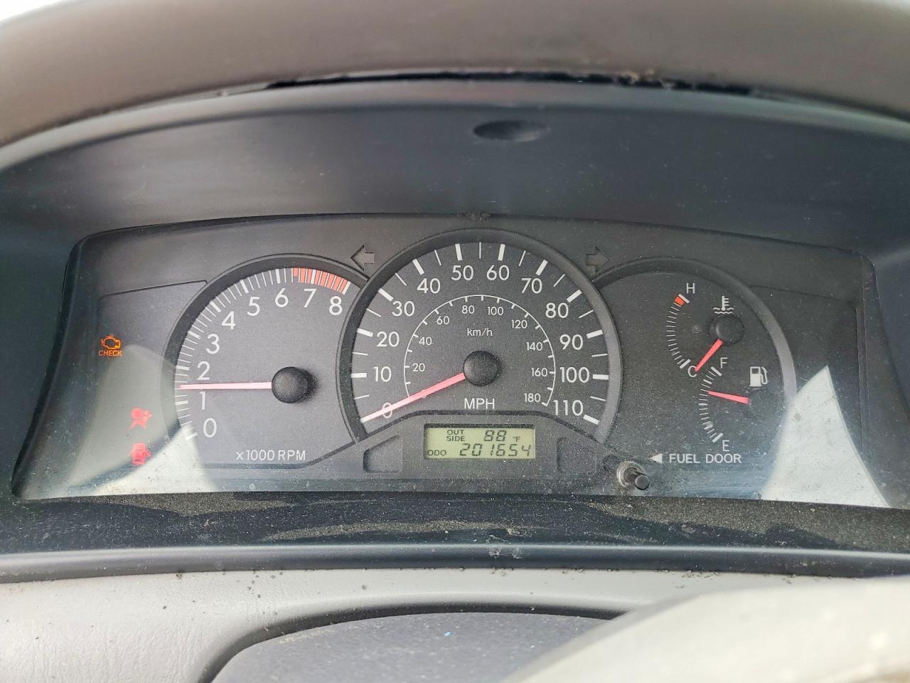 2005 Toyota Corolla Le Silver vin: 2T1BR32E85C399746