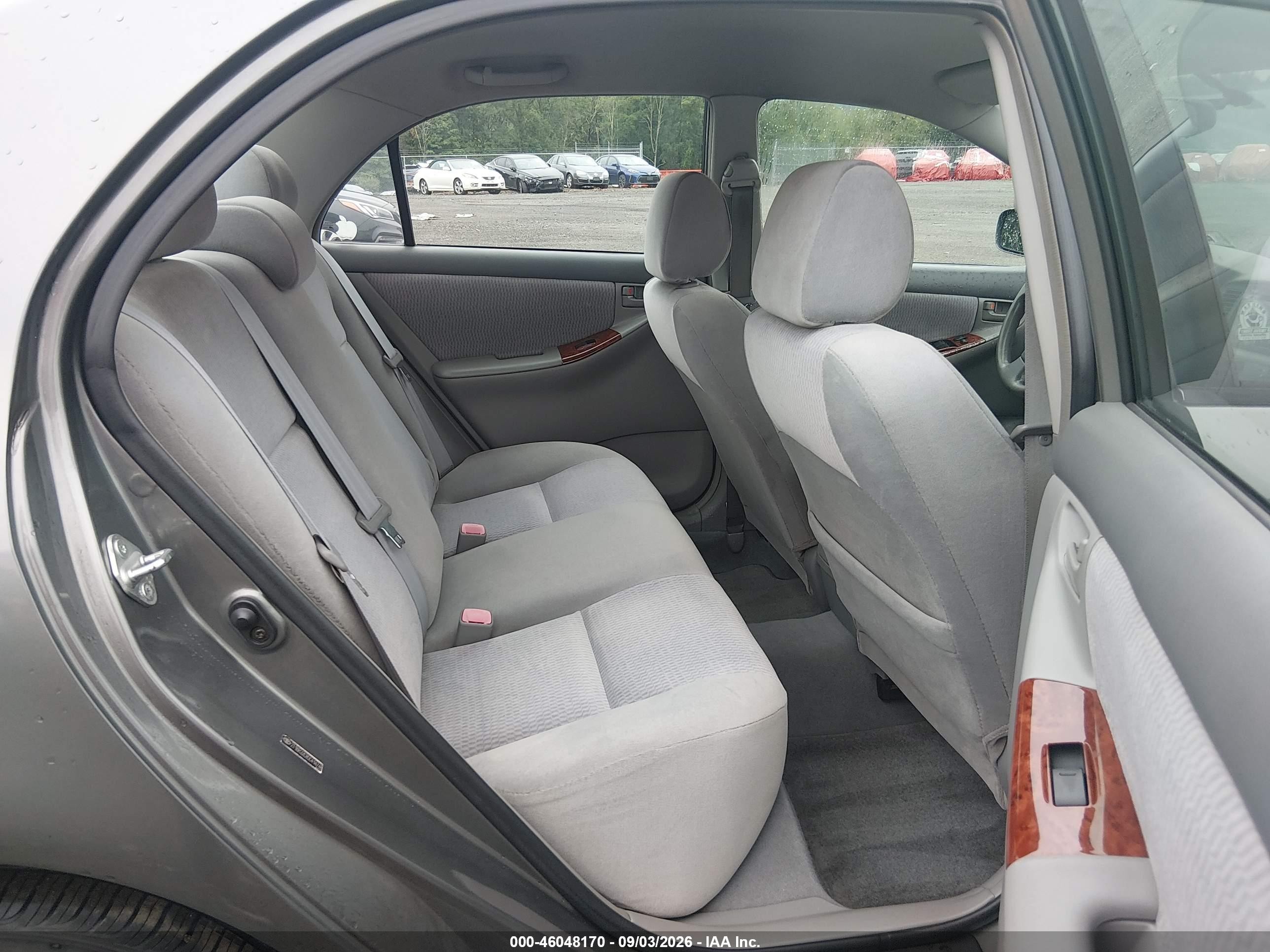 2005 Toyota Corolla Le Gray vin: 2T1BR32E85C414746
