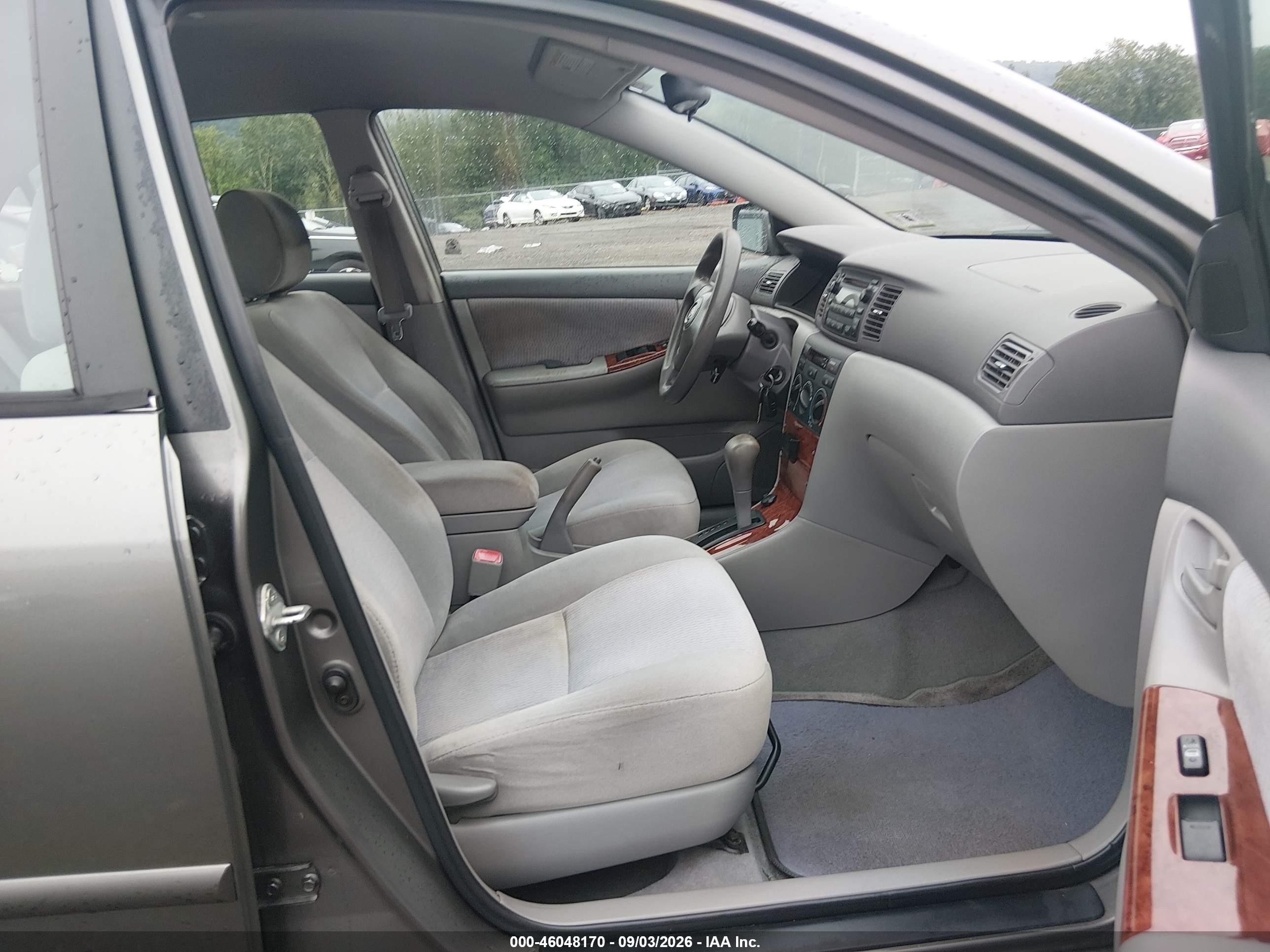 2005 Toyota Corolla Le Gray vin: 2T1BR32E85C414746