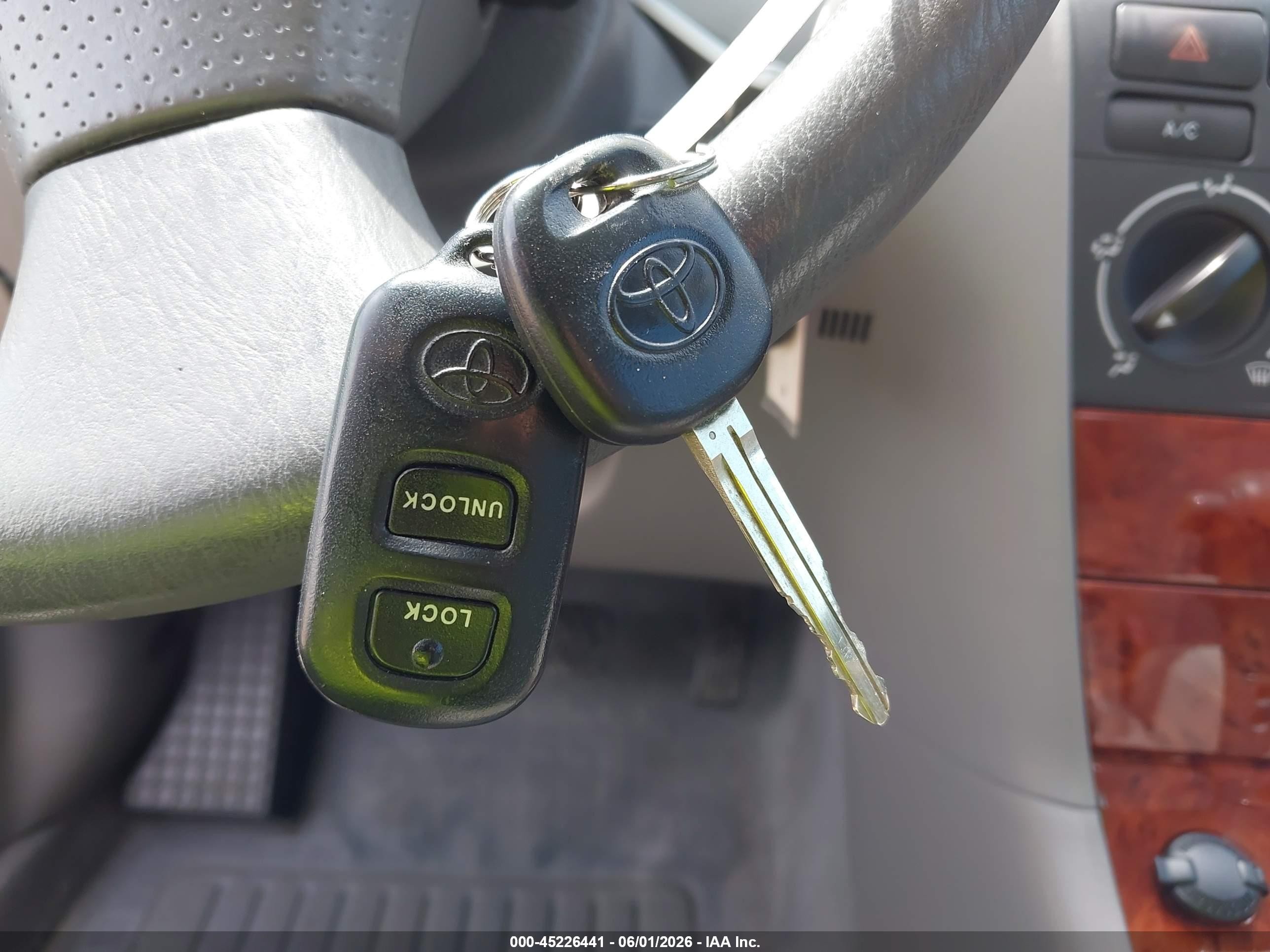 2006 Toyota Corolla Le Серебряный vin: 2T1BR32E86C708097