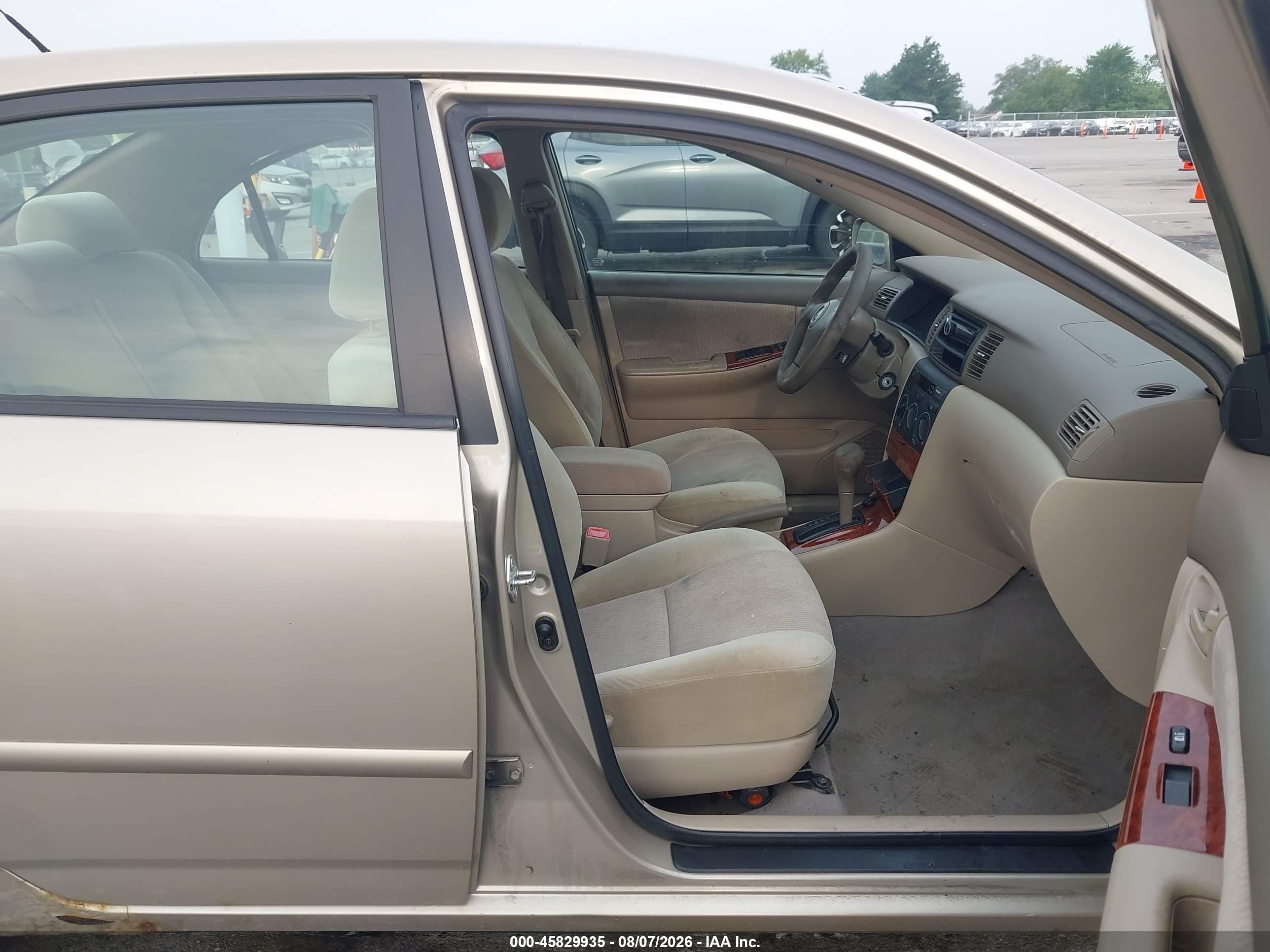 2007 Toyota Corolla Le Gold vin: 2T1BR32E87C790883