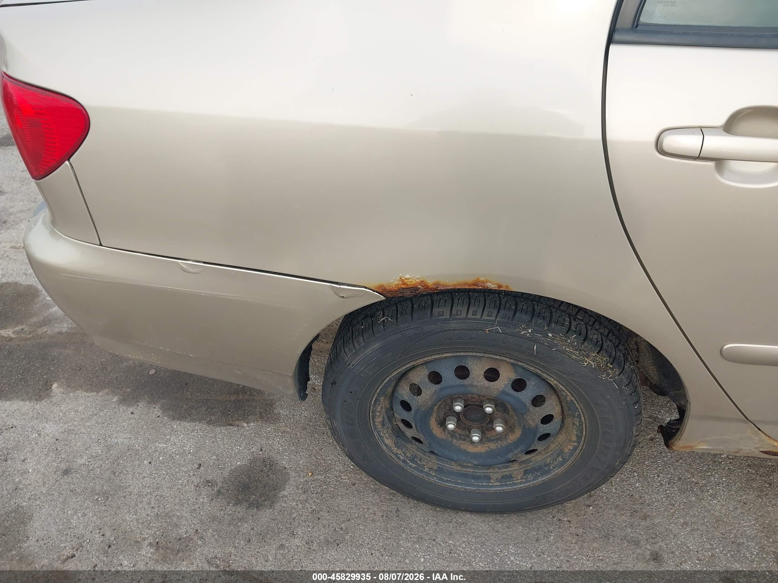 2007 Toyota Corolla Le Gold vin: 2T1BR32E87C790883
