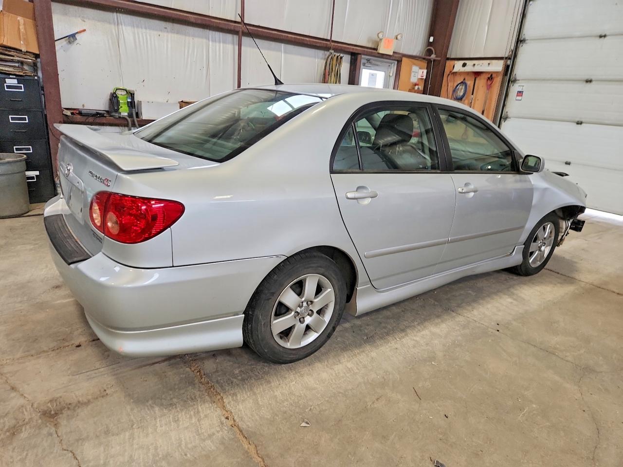 2008 Toyota Corolla Ce Silver vin: 2T1BR32E88C868516