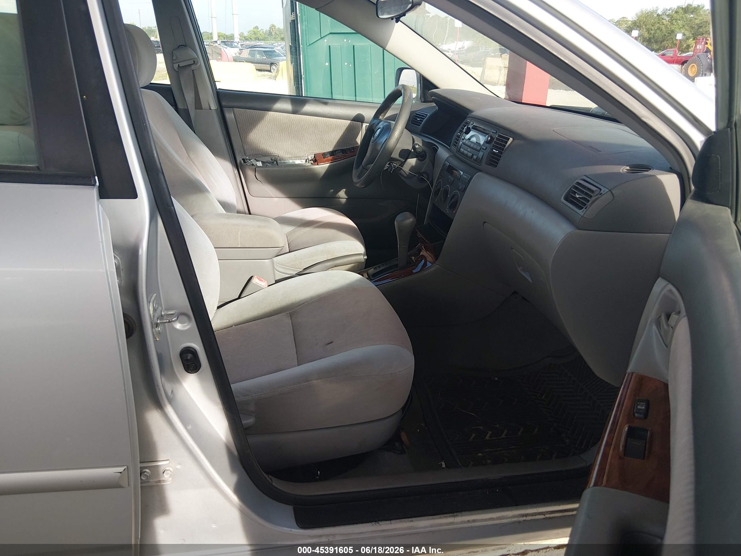 2008 Toyota Corolla Le Gray vin: 2T1BR32E88C906682