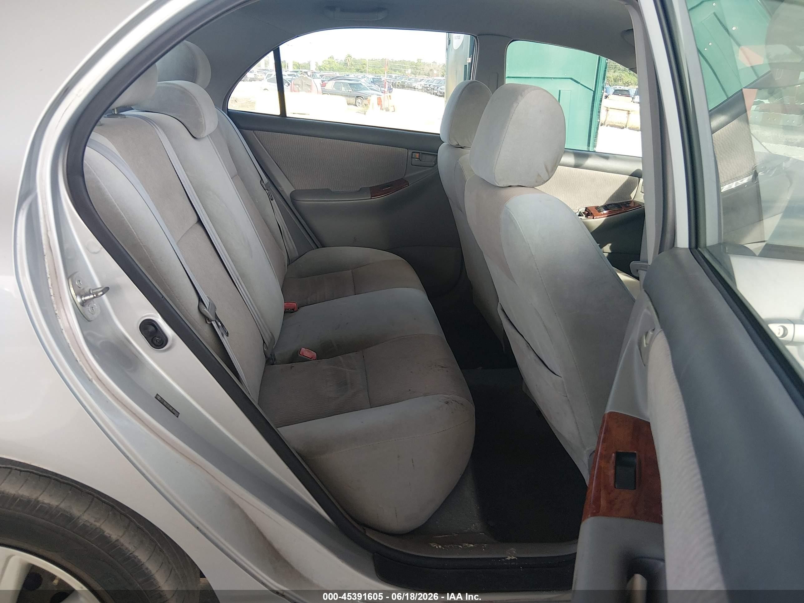 2008 Toyota Corolla Le Gray vin: 2T1BR32E88C906682