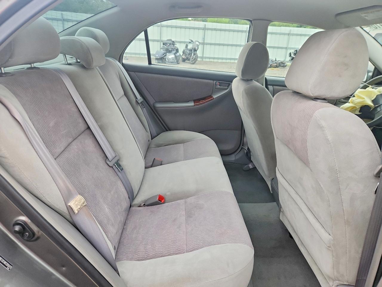 2008 Toyota Corolla Le Gray vin: 2T1BR32E88C920470