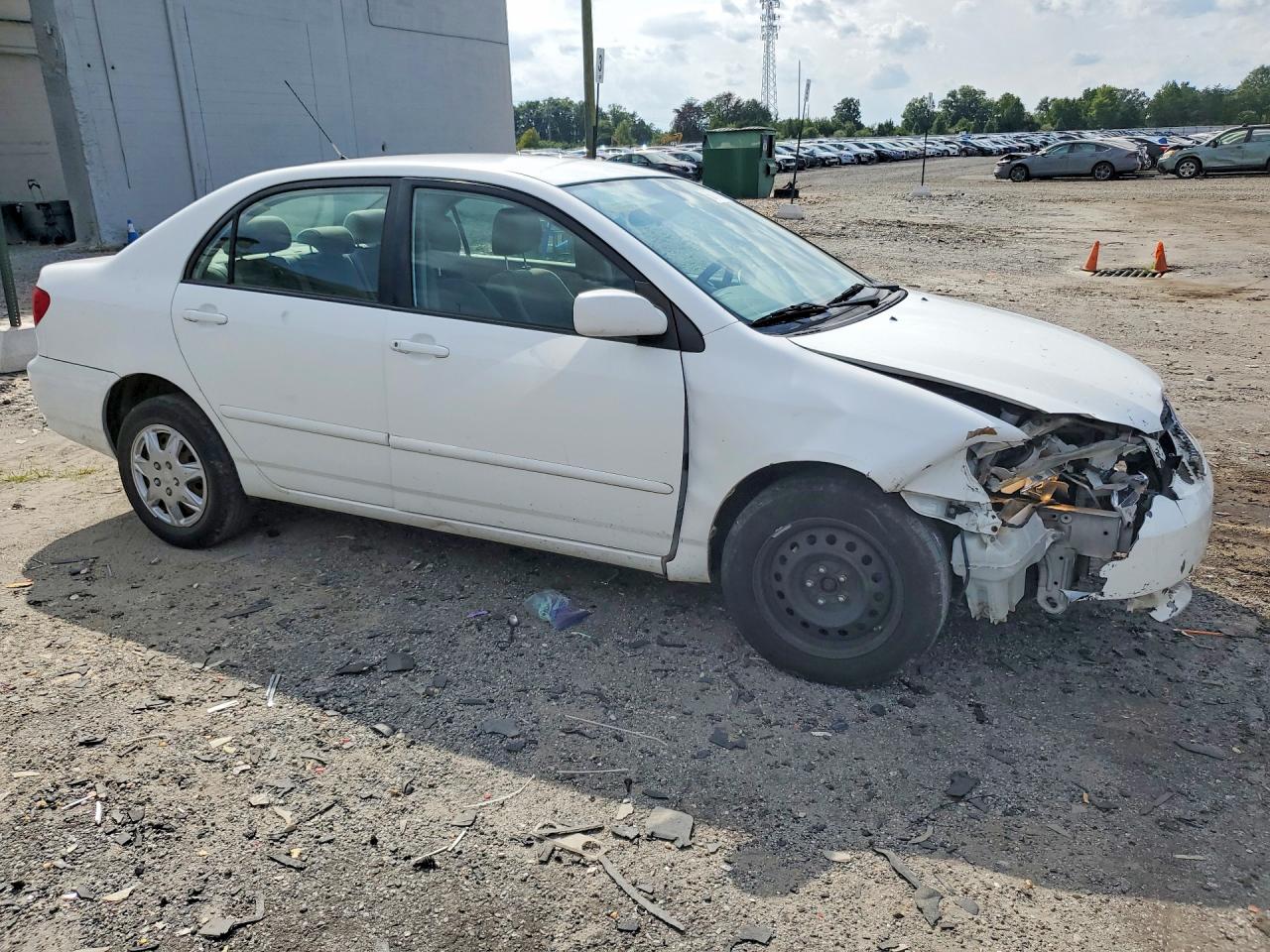 2008 Toyota Corolla Le White vin: 2T1BR32E88C927595