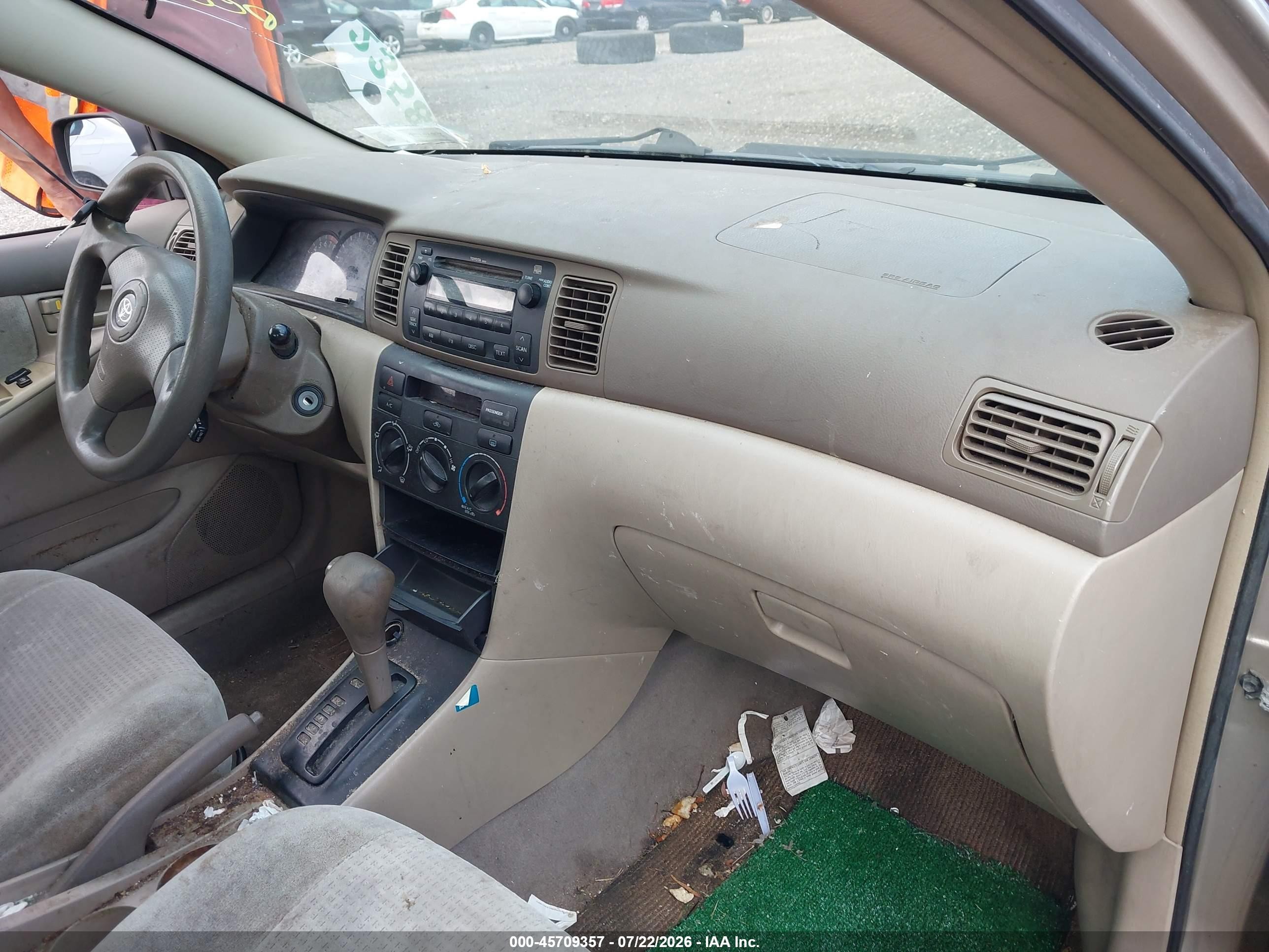 2008 Toyota Corolla Ce Gold vin: 2T1BR32E88C934045