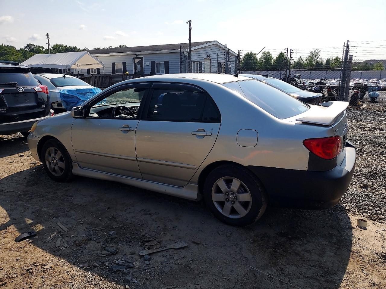 2003 Toyota Corolla Ce Серебряный vin: 2T1BR32E93C106367