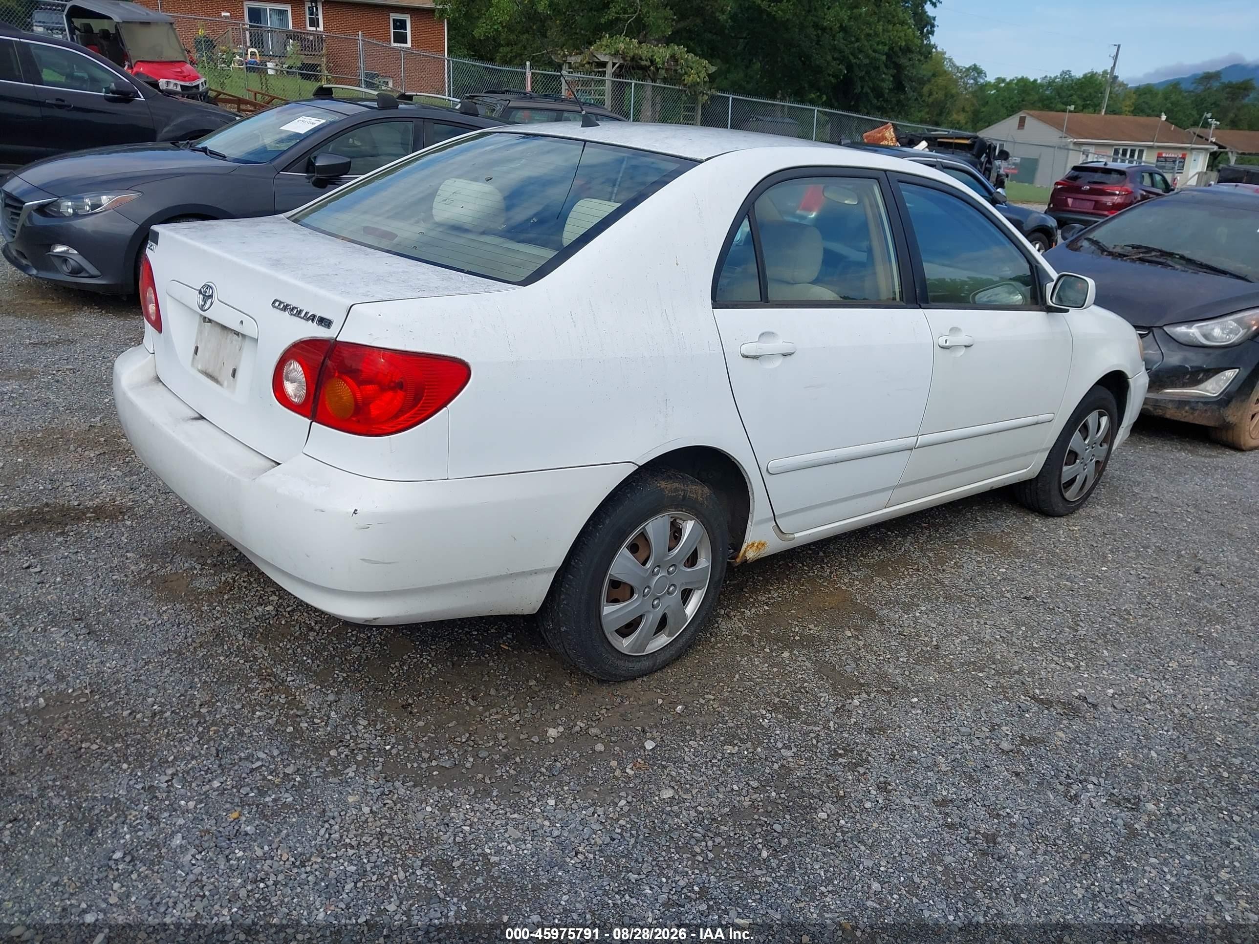 2004 Toyota Corolla Le Белый vin: 2T1BR32E94C182124
