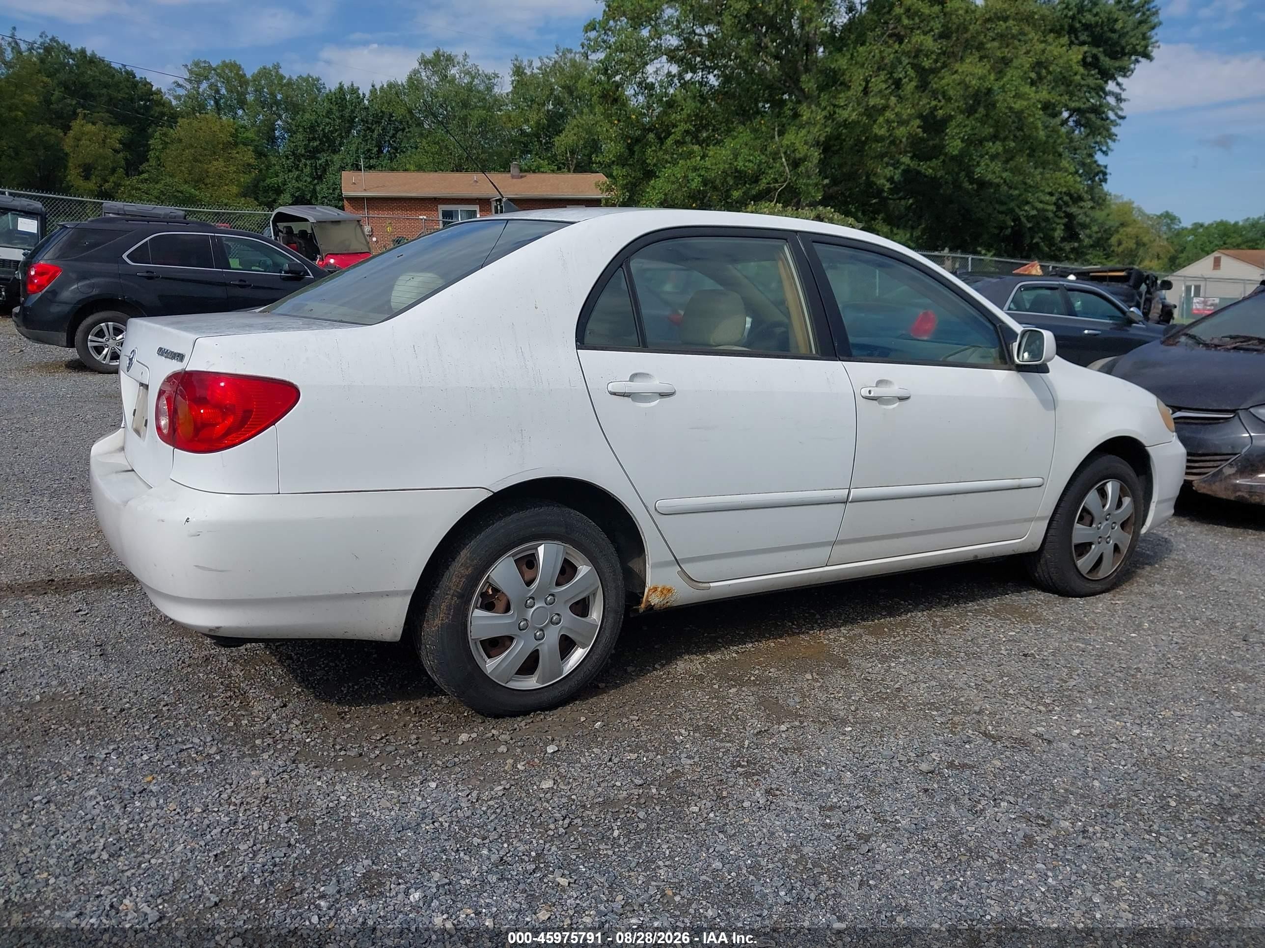2004 Toyota Corolla Le Белый vin: 2T1BR32E94C182124
