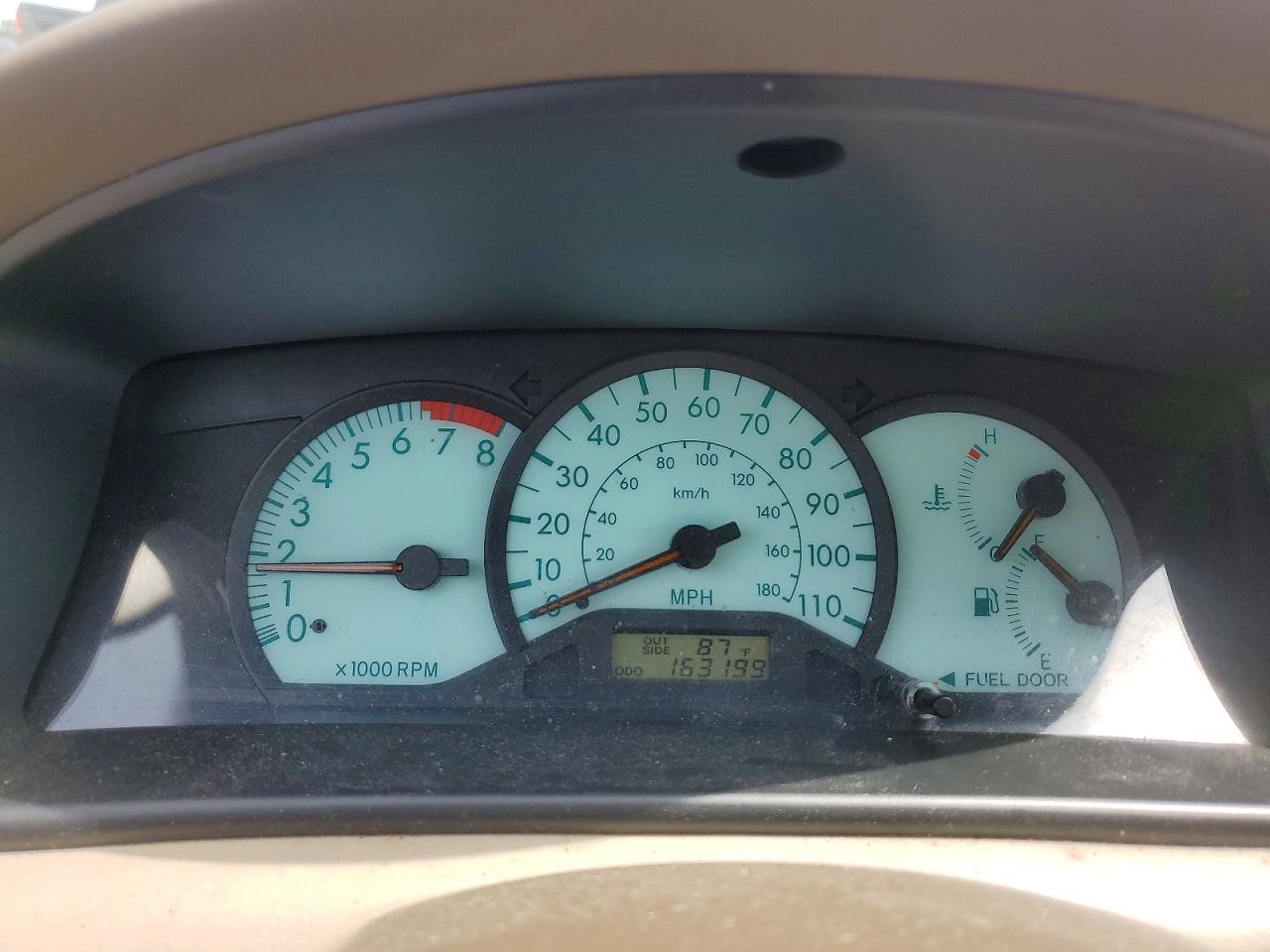 2004 Toyota Corolla Le Red vin: 2T1BR32E94C227630