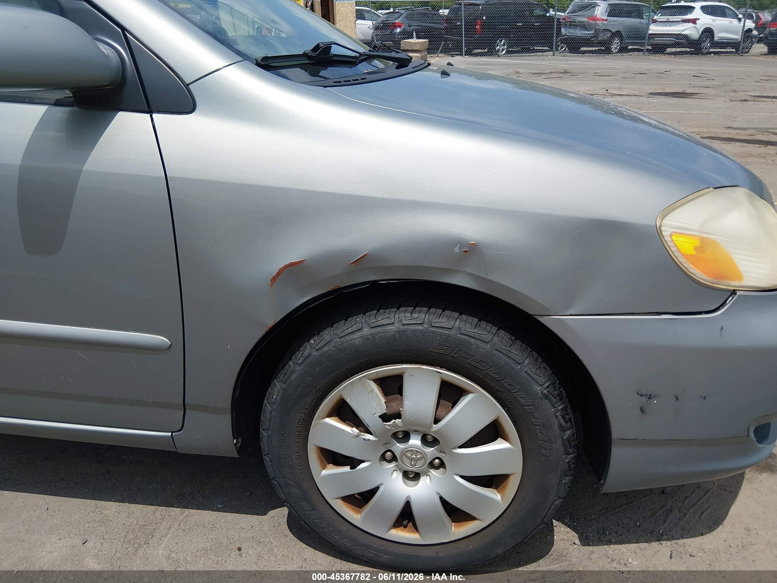 2004 Toyota Corolla Le Silver vin: 2T1BR32E94C270817