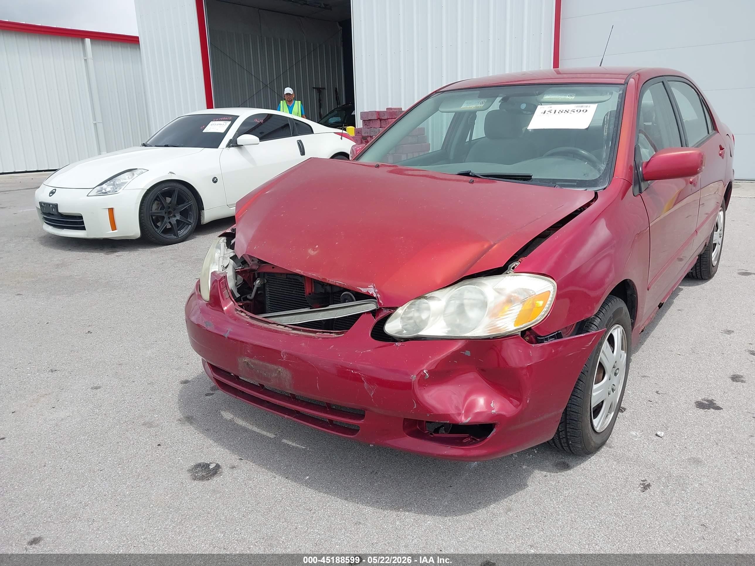 2004 Toyota Corolla Le Красный vin: 2T1BR32E94C315819
